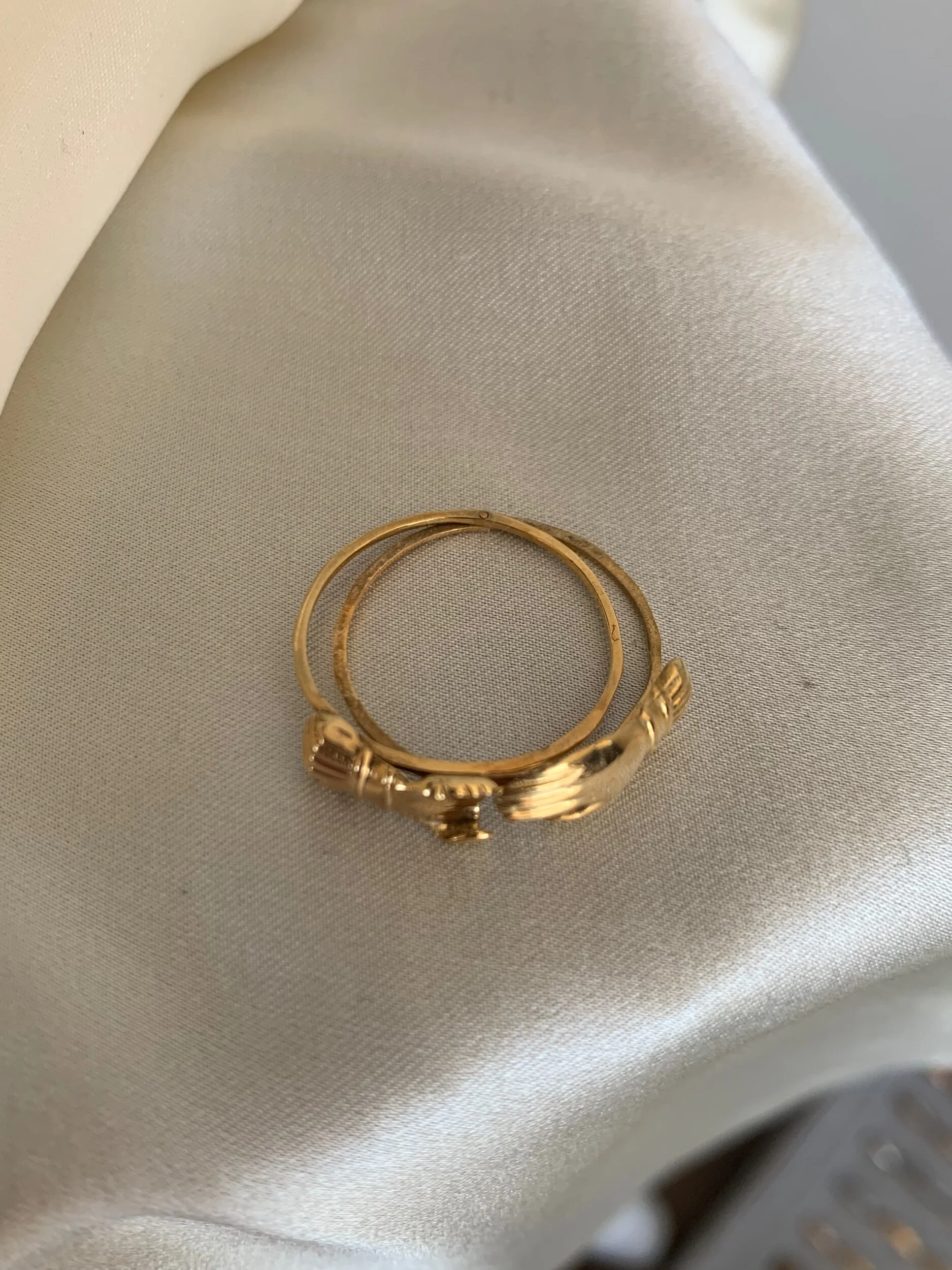 DECB914F-5789-4D9A-A877-68C07708076A