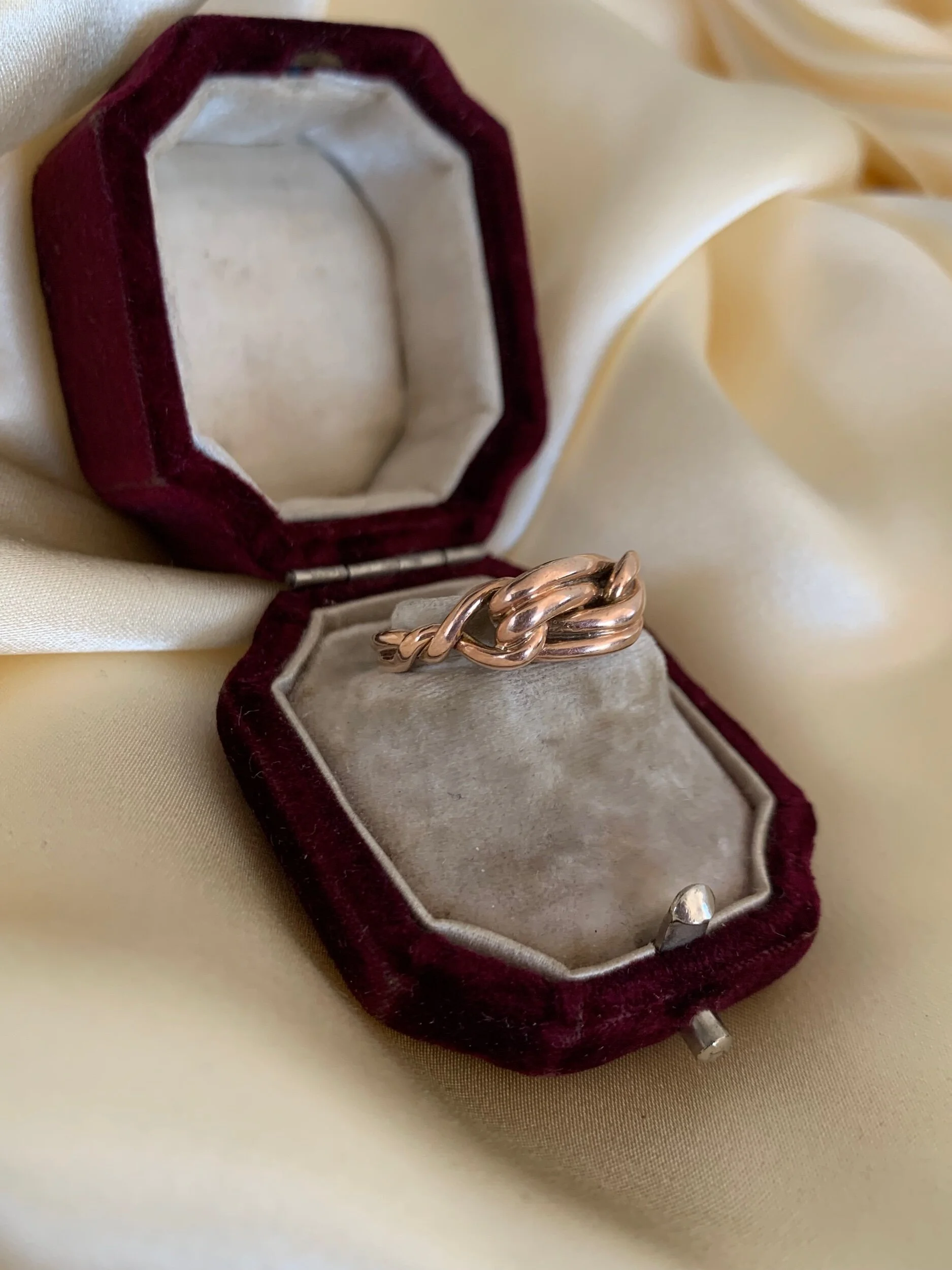 098C7FF9-CE18-47A1-9D61-DDBEAA81928A