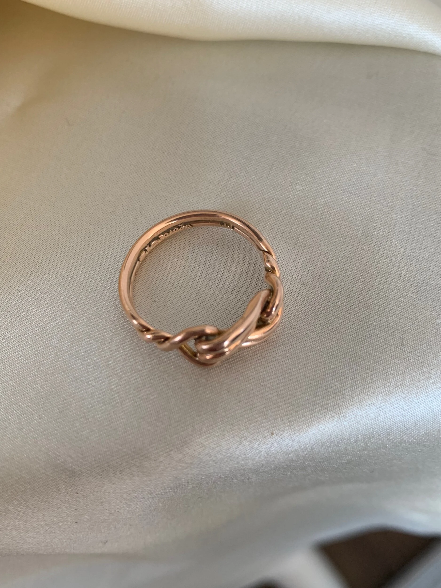 1C14DE0A-32C8-4972-8DD5-E1EFAAA33F4E