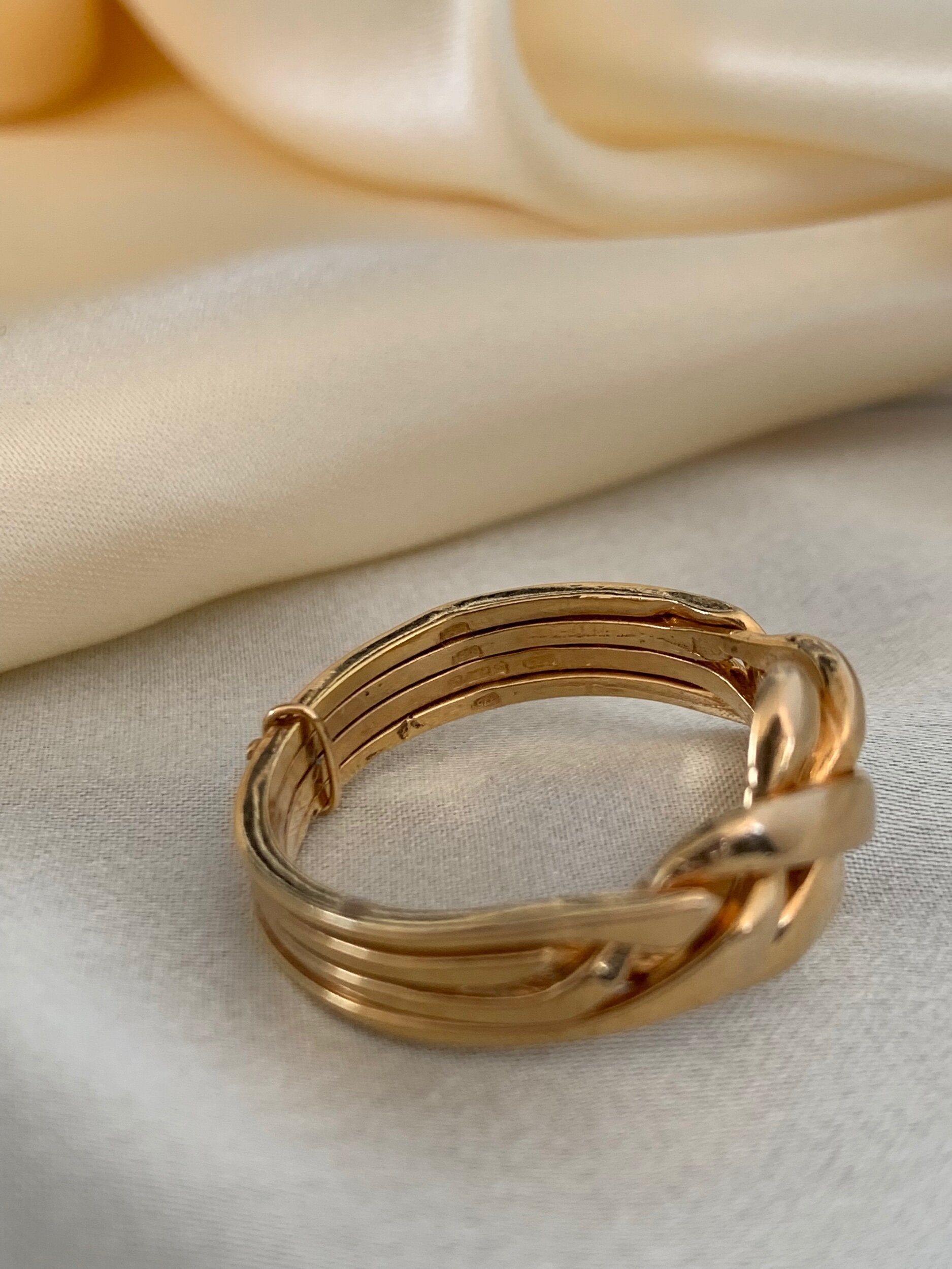 5D461164-1CE5-48DA-A5A4-116CF4881B9E