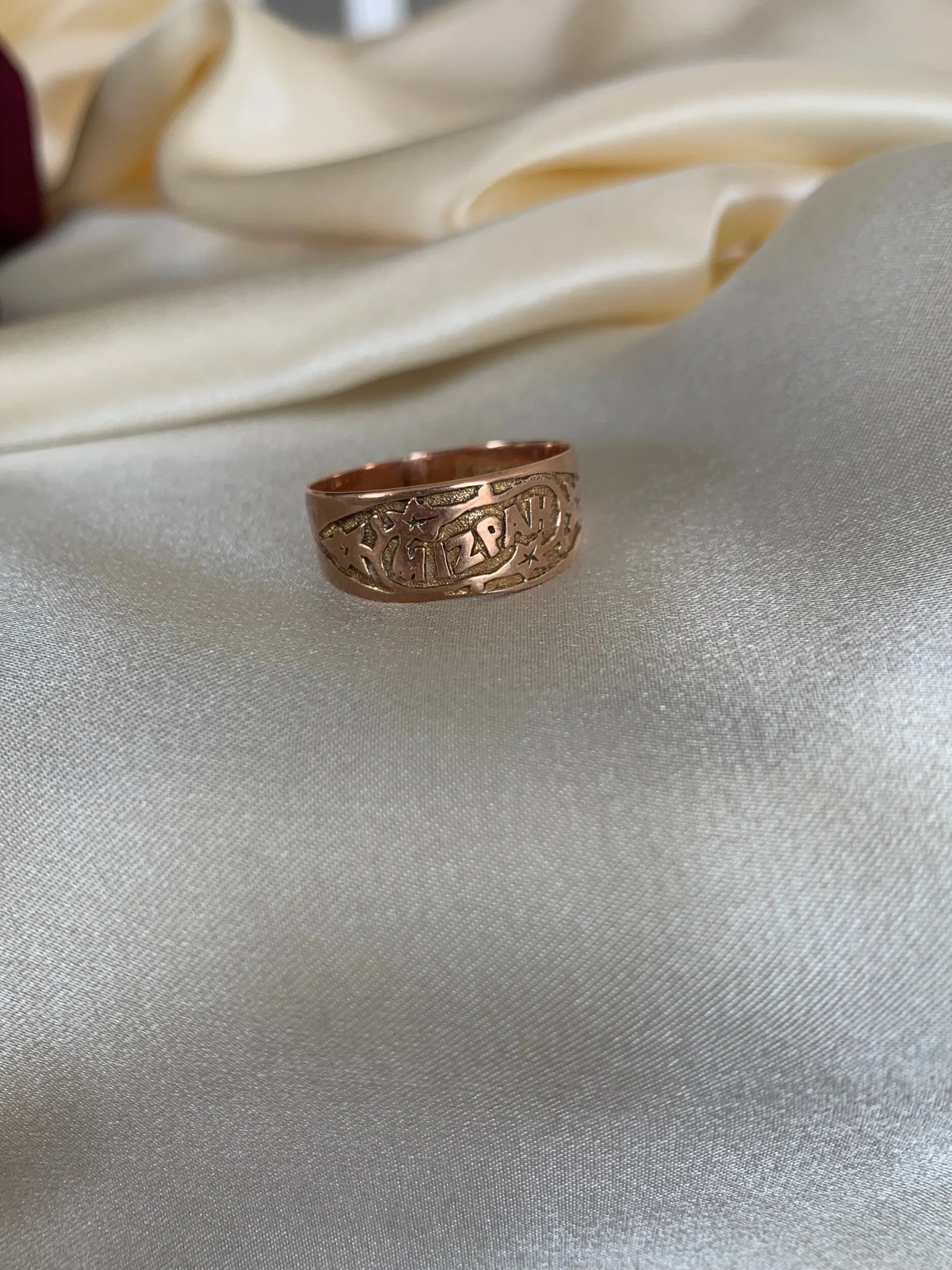 82E1FBA2-8660-4A10-86EF-FAD78DEA79C5