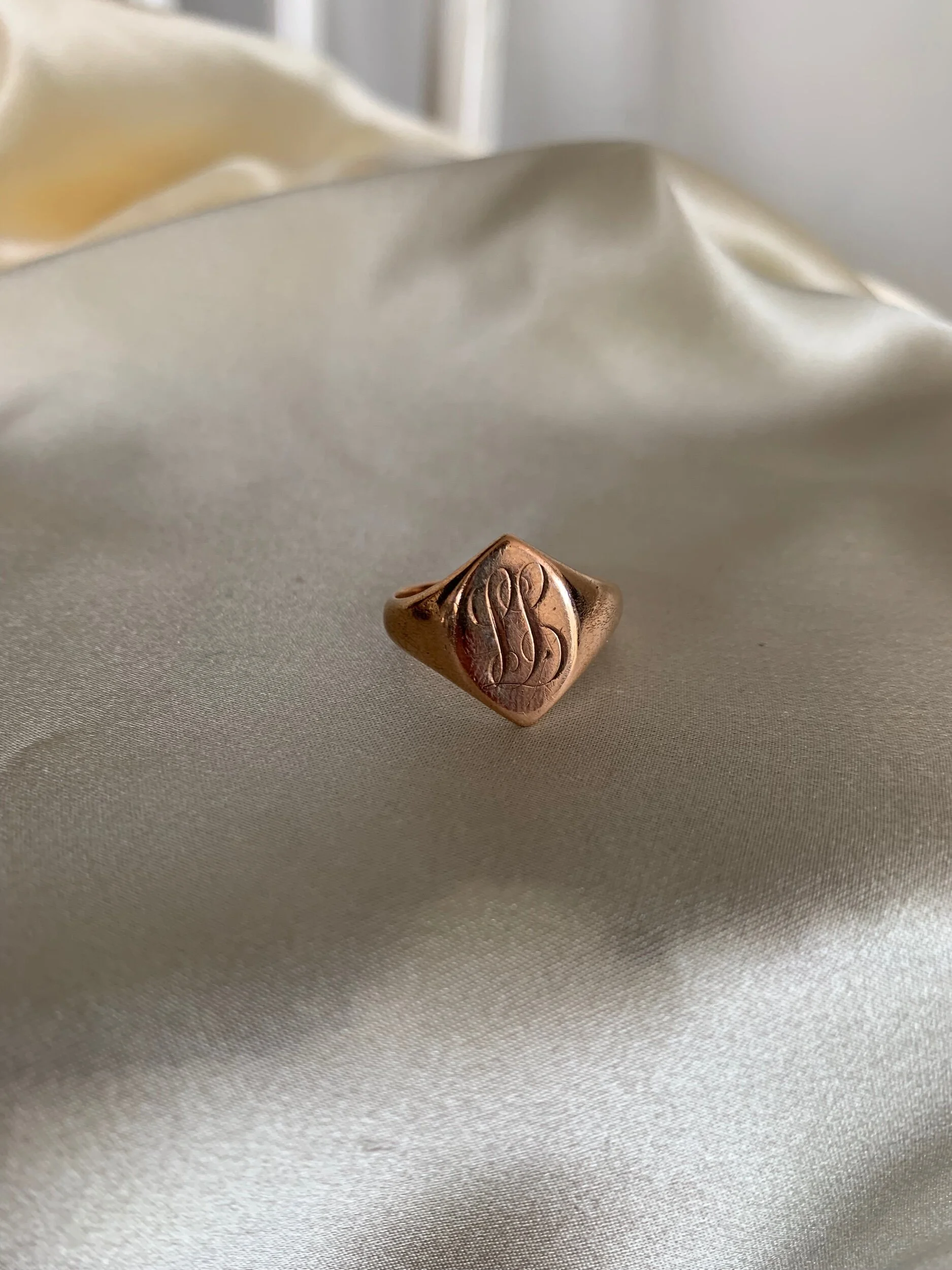 0B3A3CFD-513C-480A-8D30-0EDFA0DE1F7A