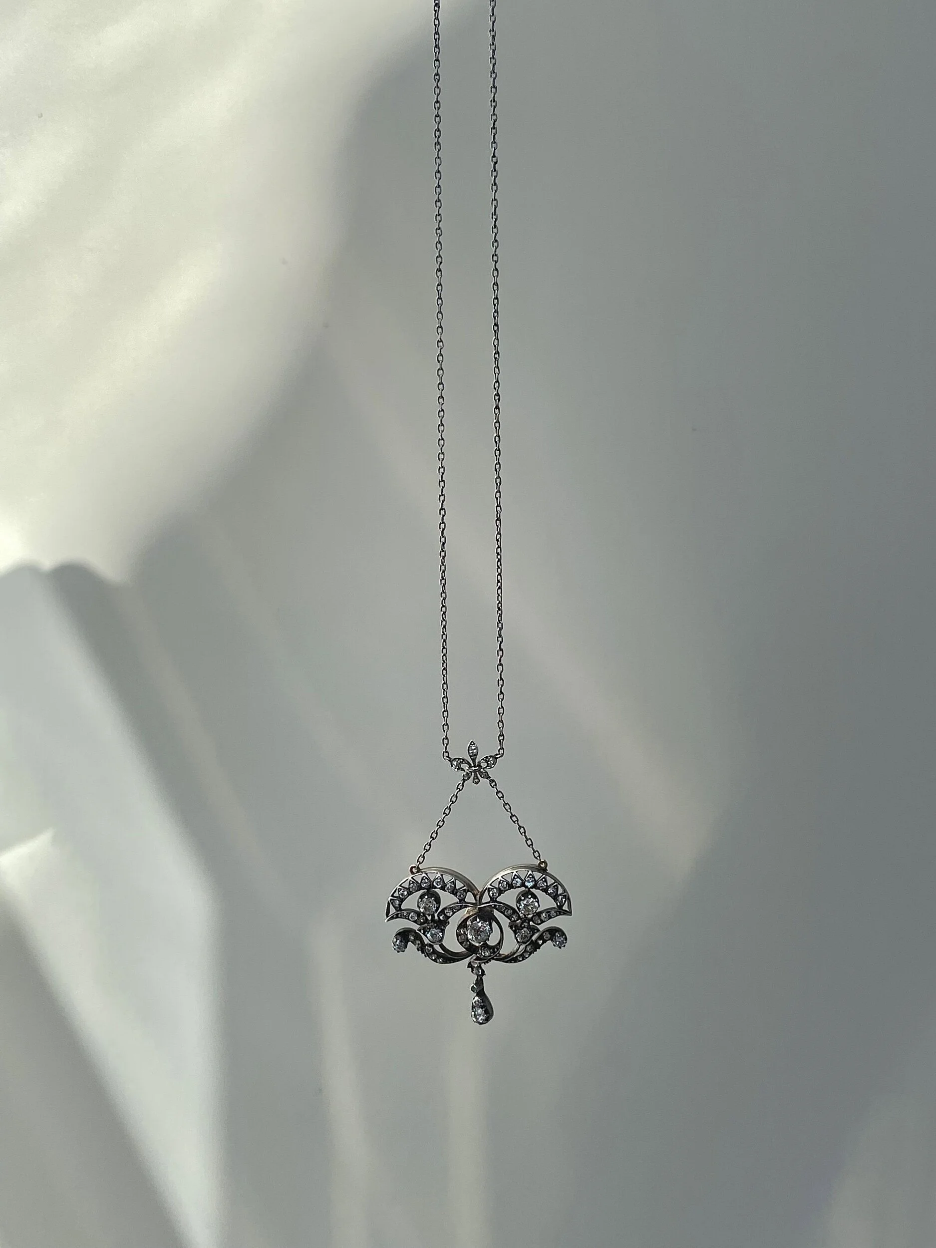 83EC1FA2-3DF3-4F61-8F3B-ADAA1E8E00EC