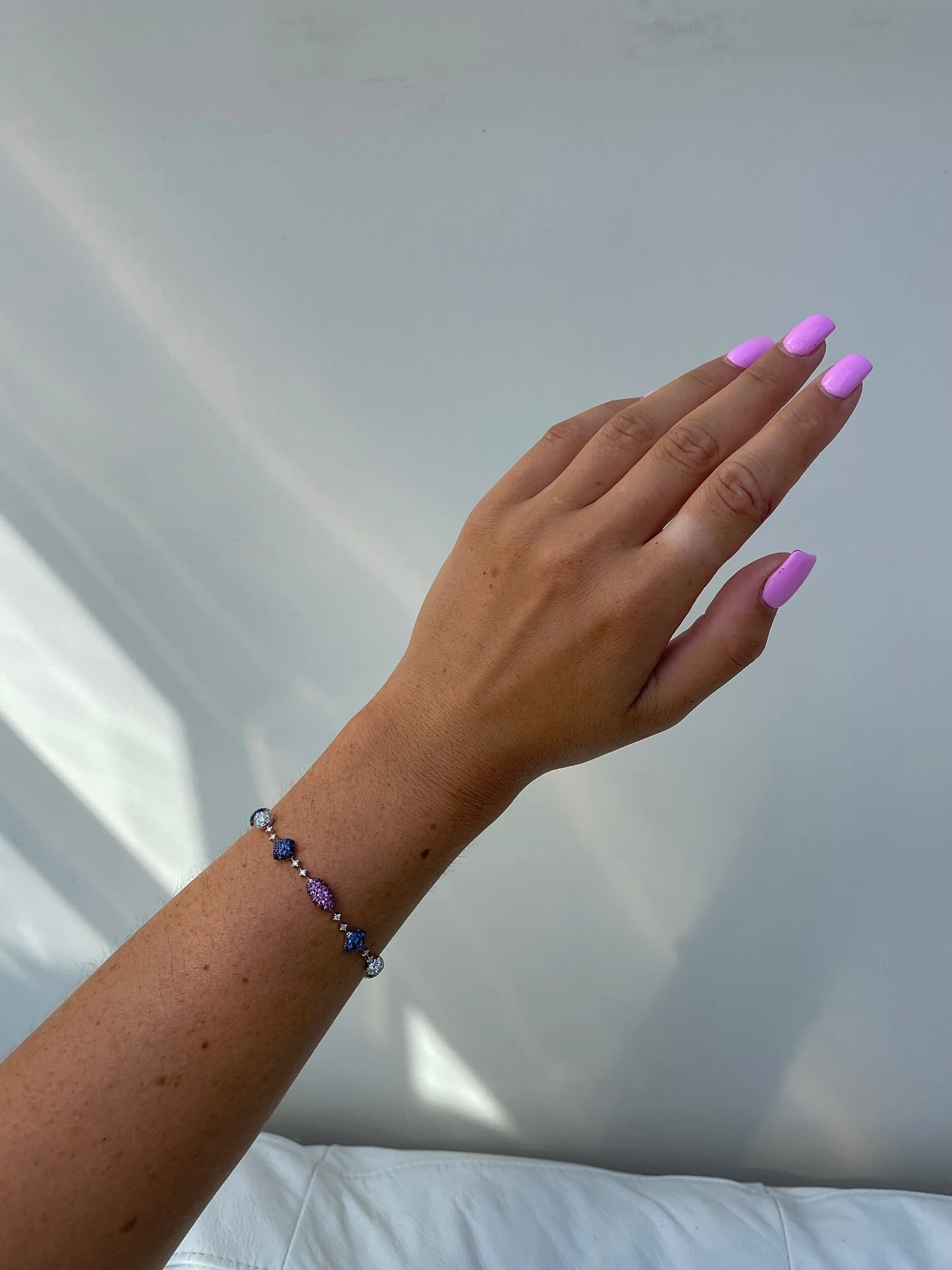 86A732FD-007E-45F8-971F-7CB14352D302