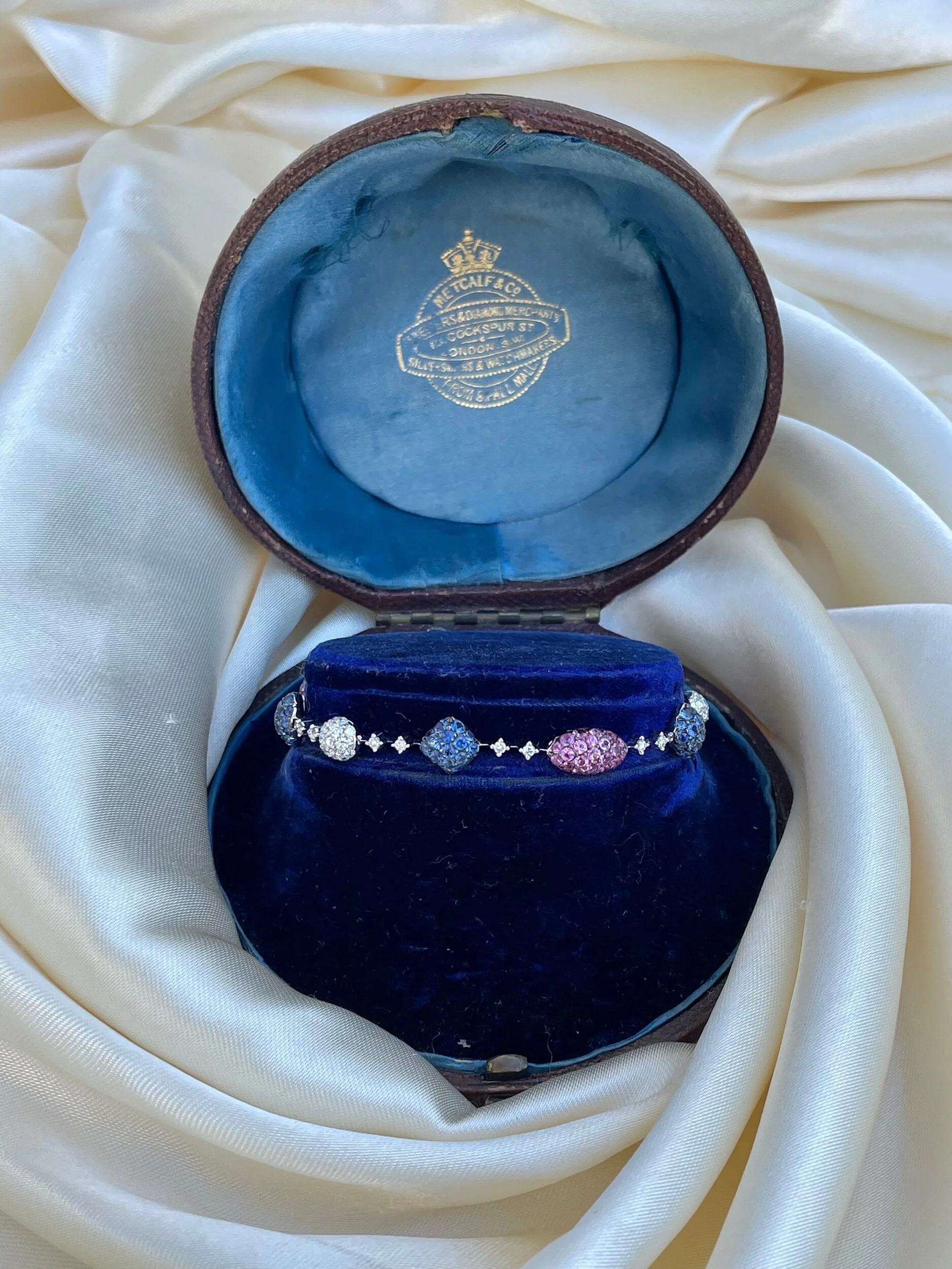 022B452F-A718-49CE-B0DE-B5A72A0273BE