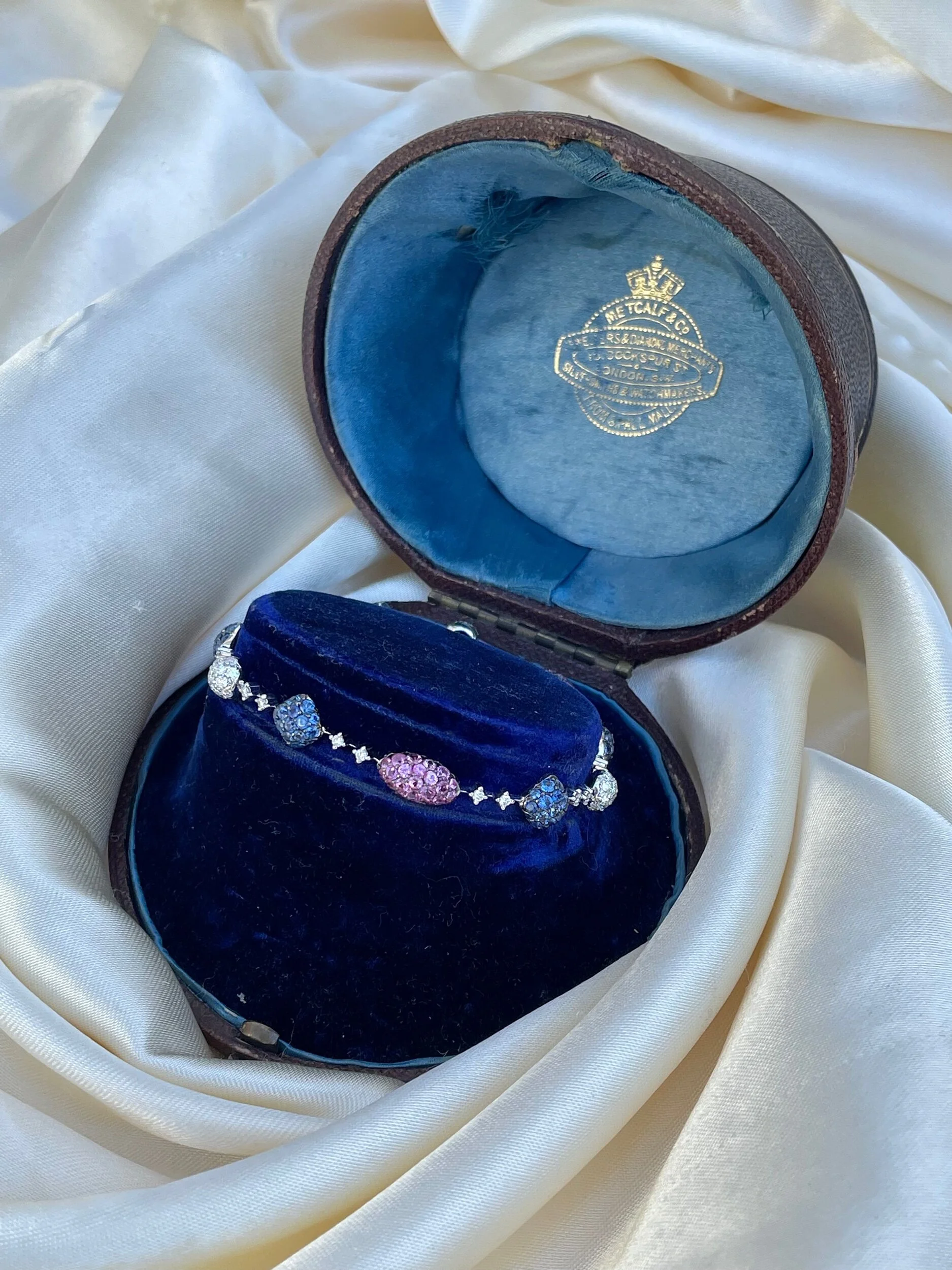 4BFC6A4E-CDF8-499E-AA6B-CC5D6C1B78C6