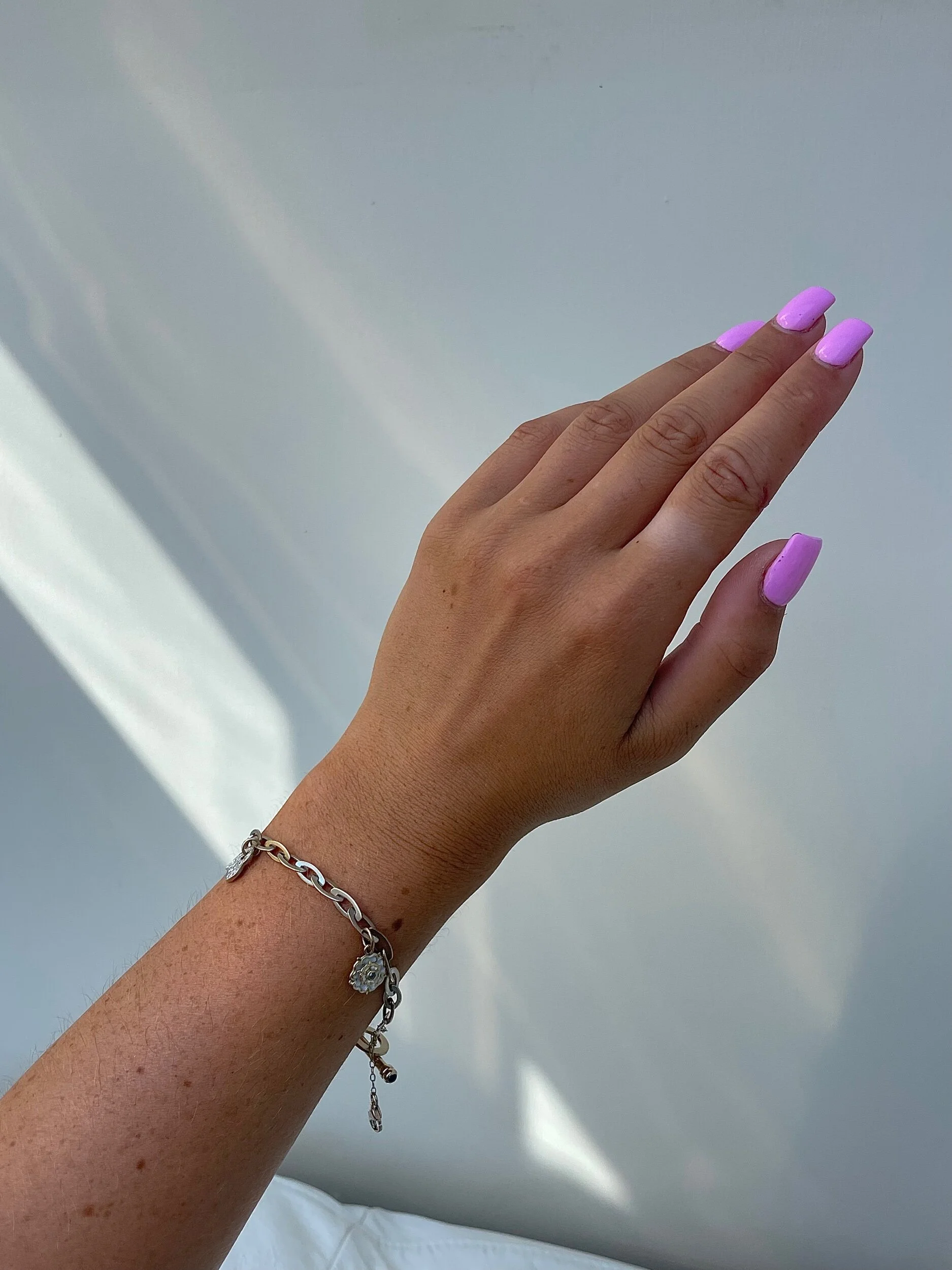 6E8602C3-2C66-44D1-91E6-7BEB470D3D3F