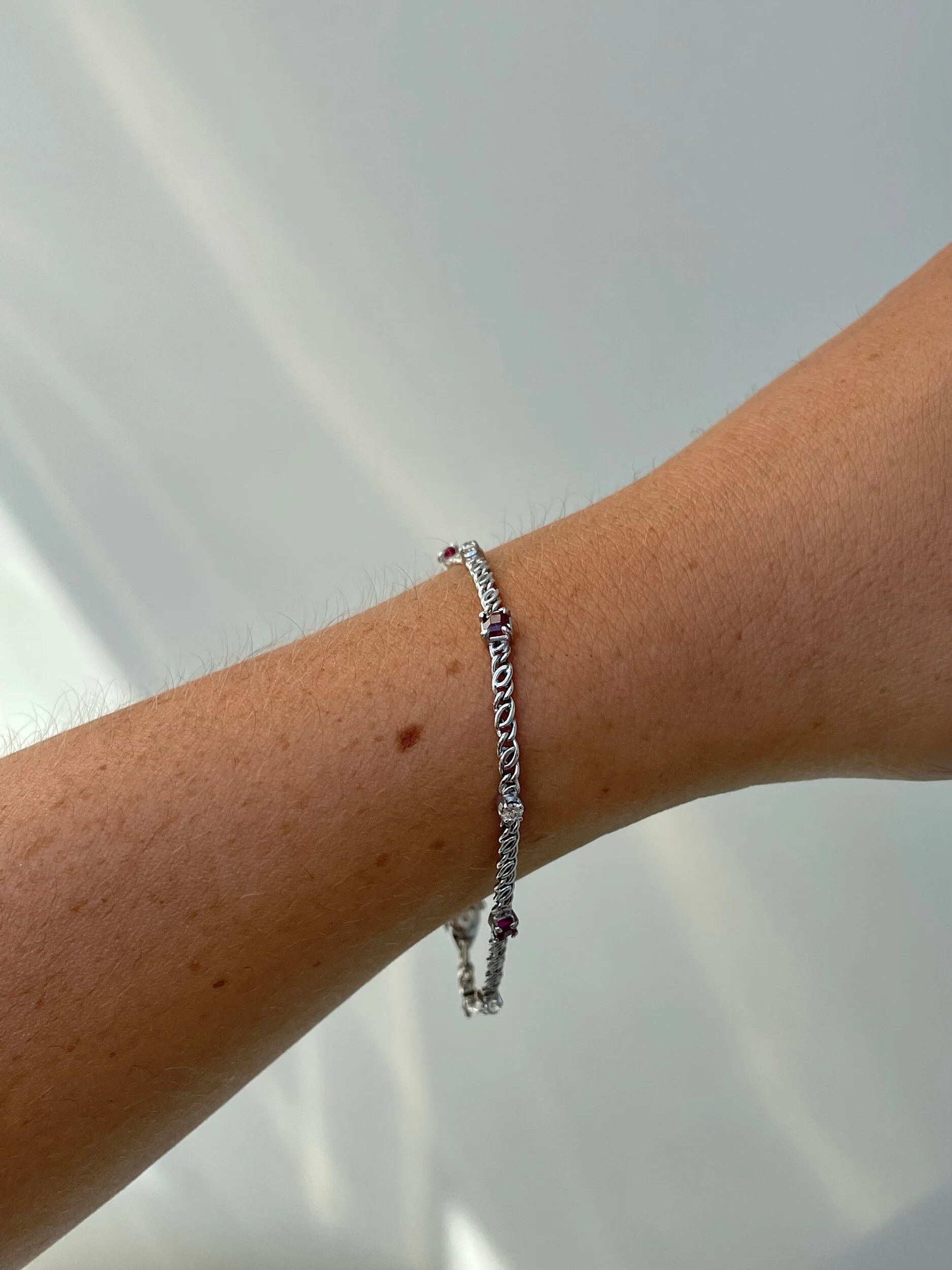 29CCA9CF-88B2-448C-99D4-68C16AE88B89