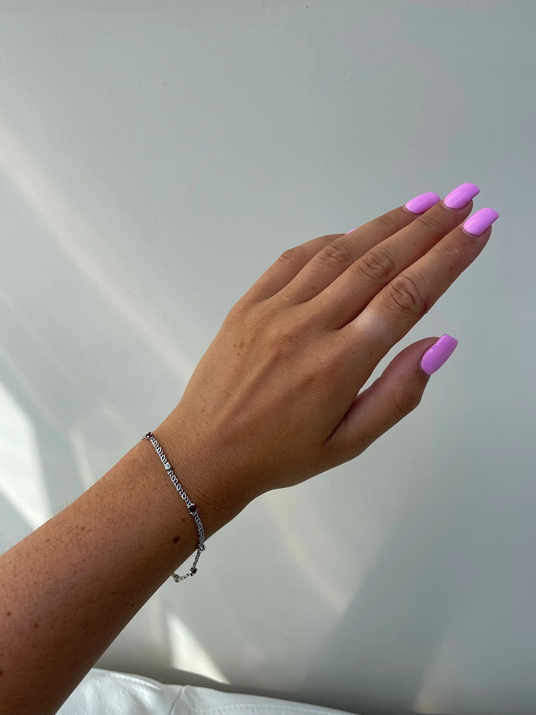 7343ED1D-9F44-4CA9-BF87-154C3306030C