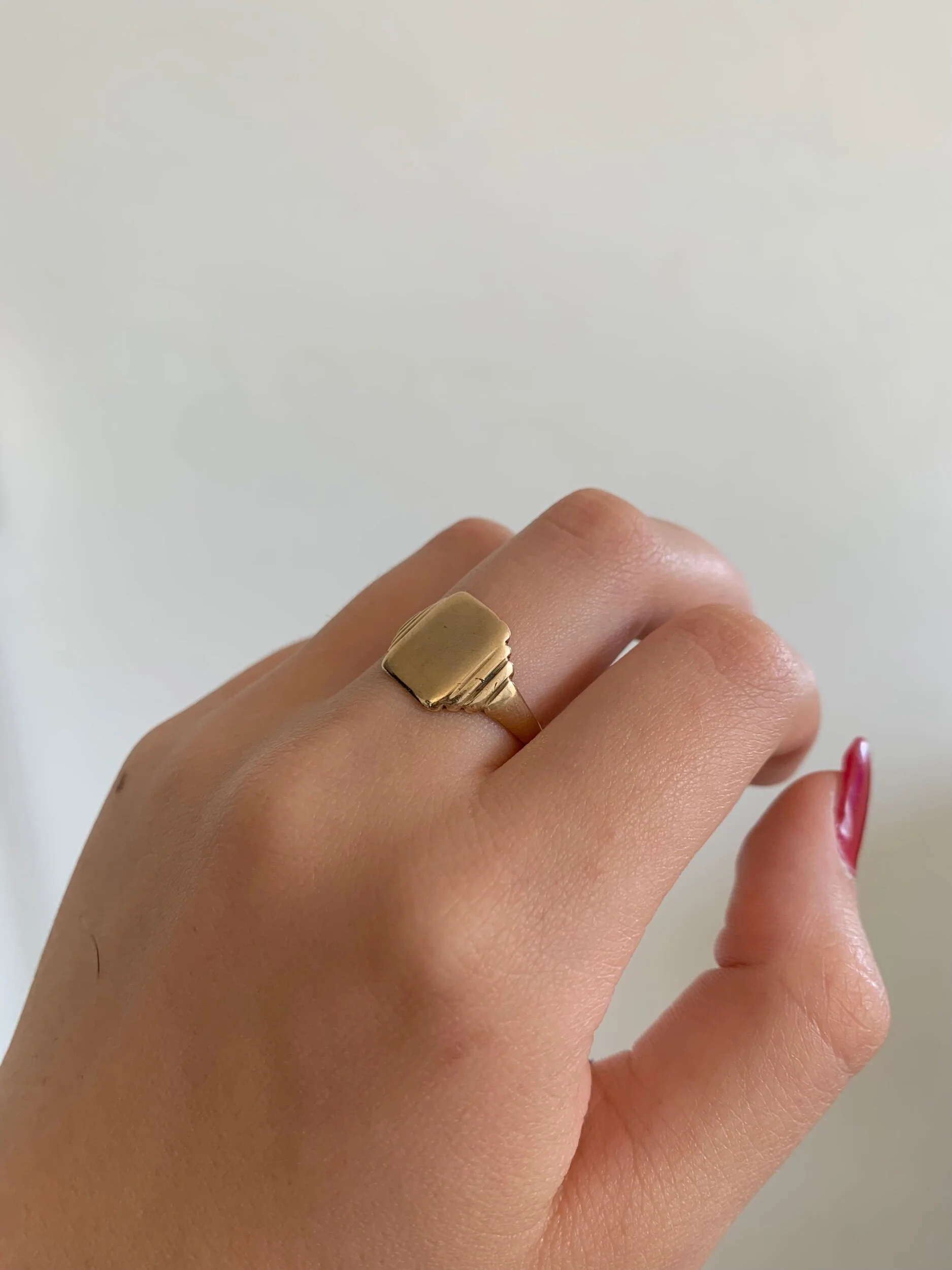 85606835-3540-4D4C-83C3-82AF832C57AE