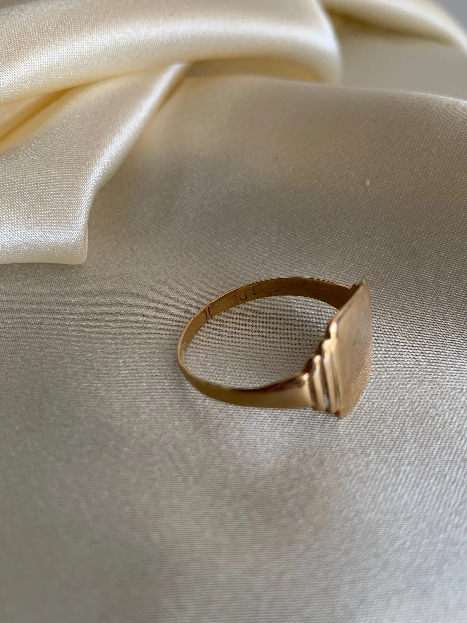 6753F722-FFEC-4CFC-88B0-EE7386B2833C