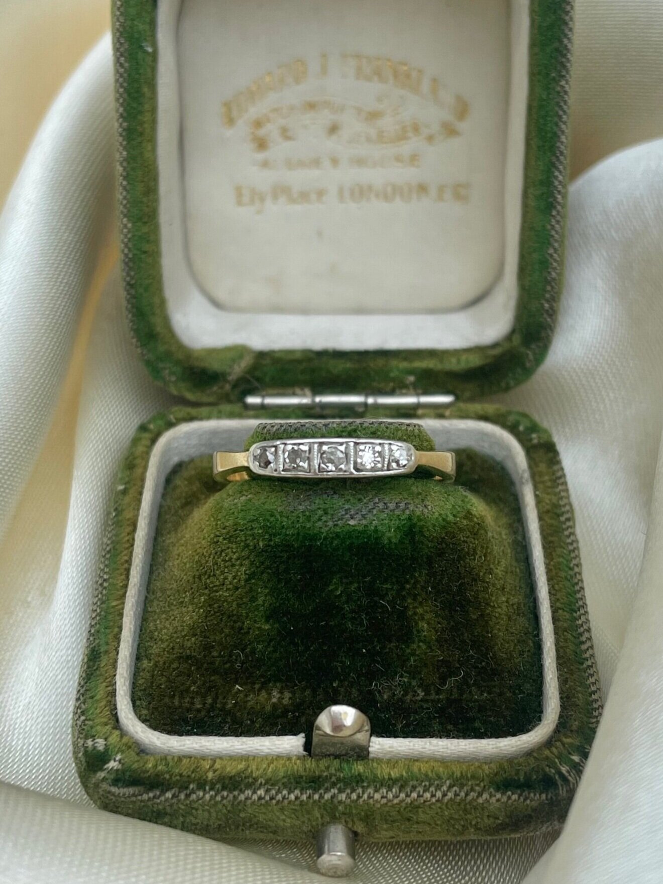 56315960-D20B-4A55-A13B-802D19759C11