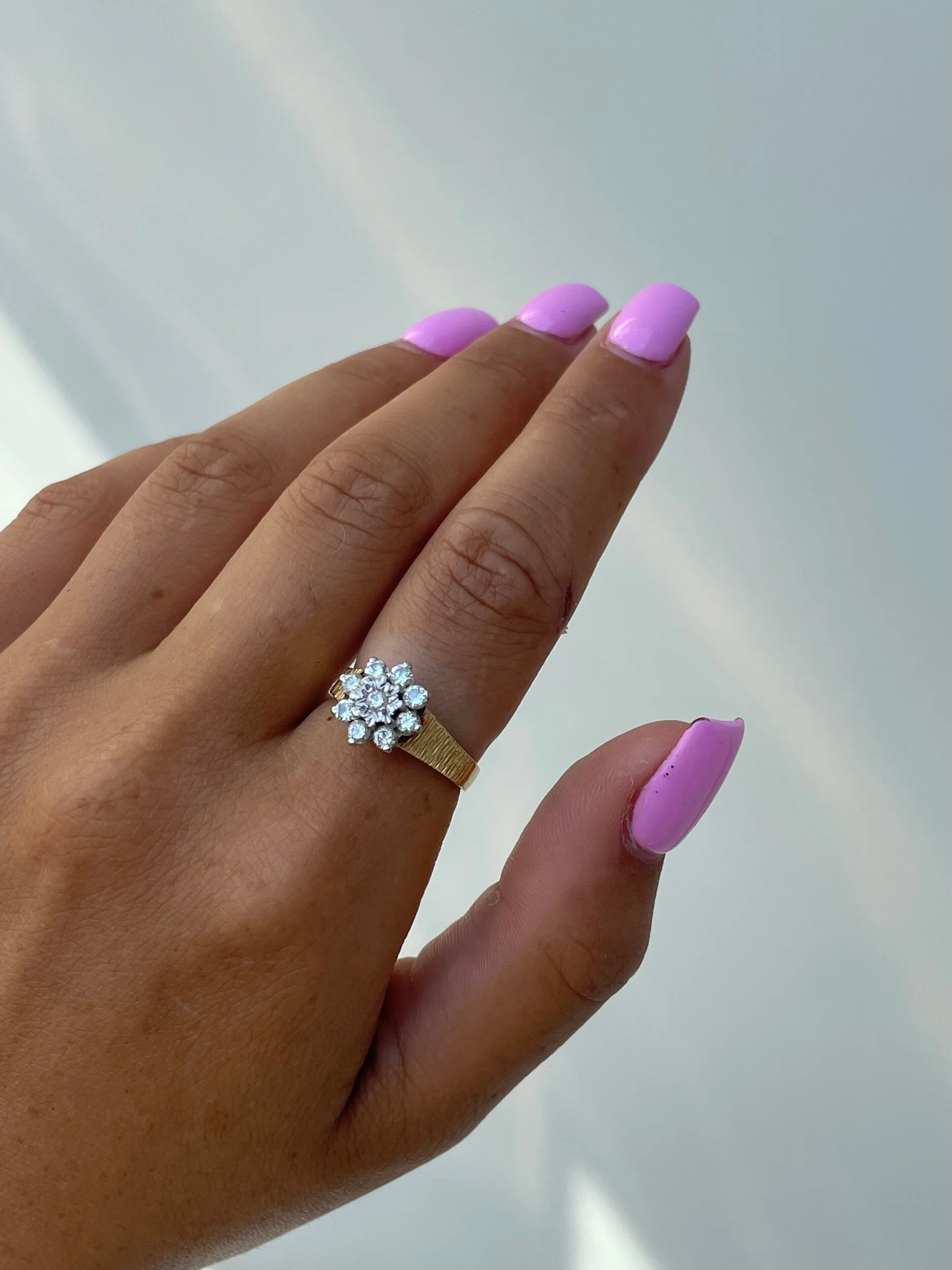 C76366E3-1B18-4E07-AF40-03E21CC960E2