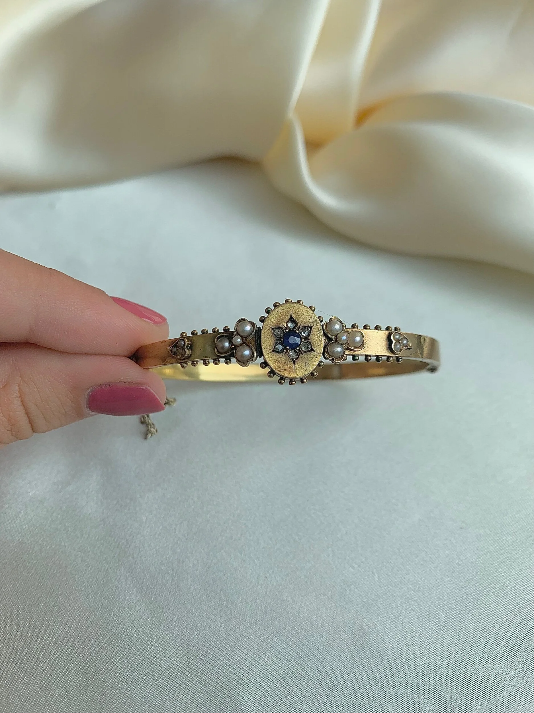 A8554D32-8A3D-43E8-AE09-B9F599BCBAF8