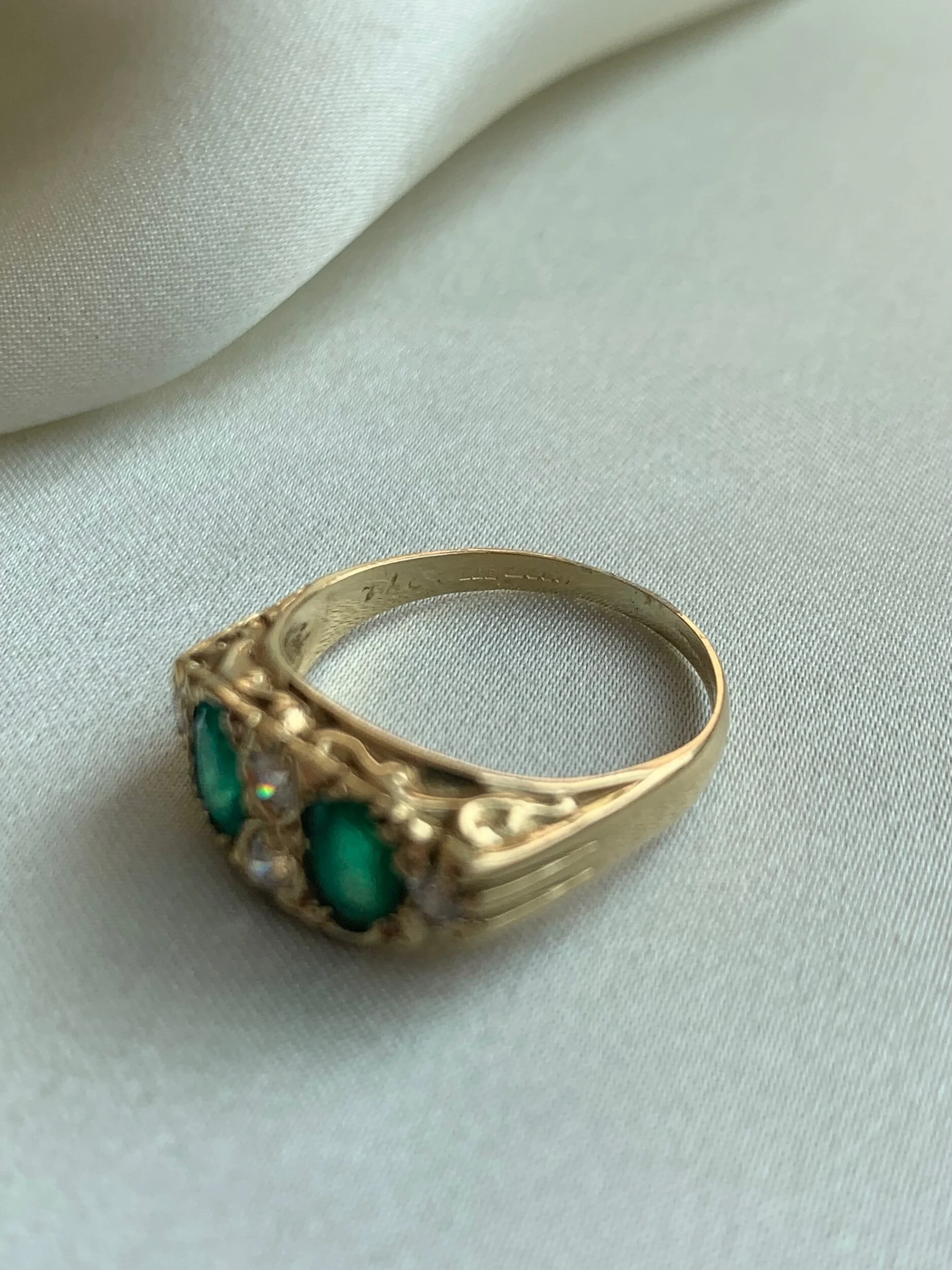 90F0862D-CB49-49E7-BD23-B284F1F56D83