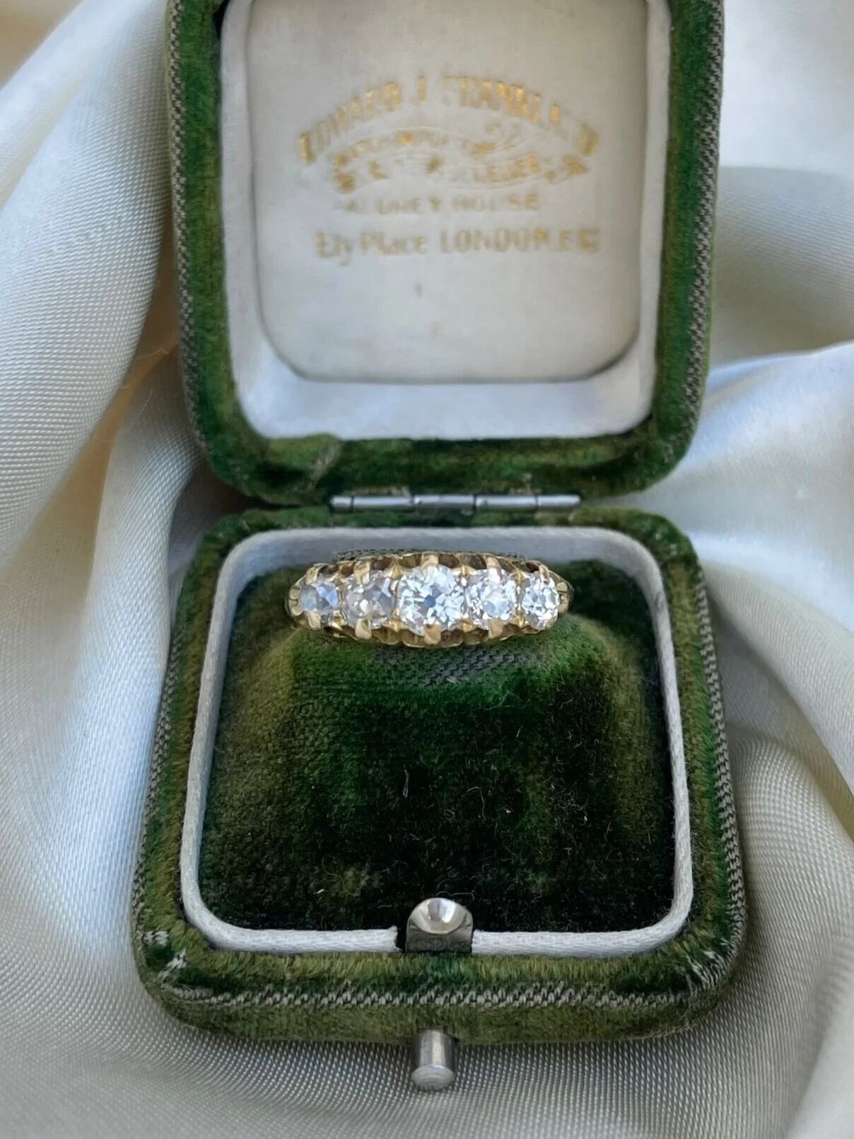 92AFEC13-3E7B-4DB9-9B6A-2A82C71FF8B1