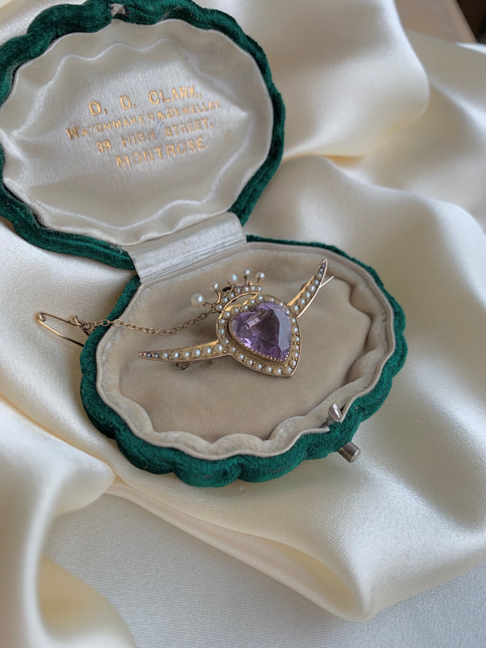 DB22D70C-C929-48EE-9860-3CC2289A2954