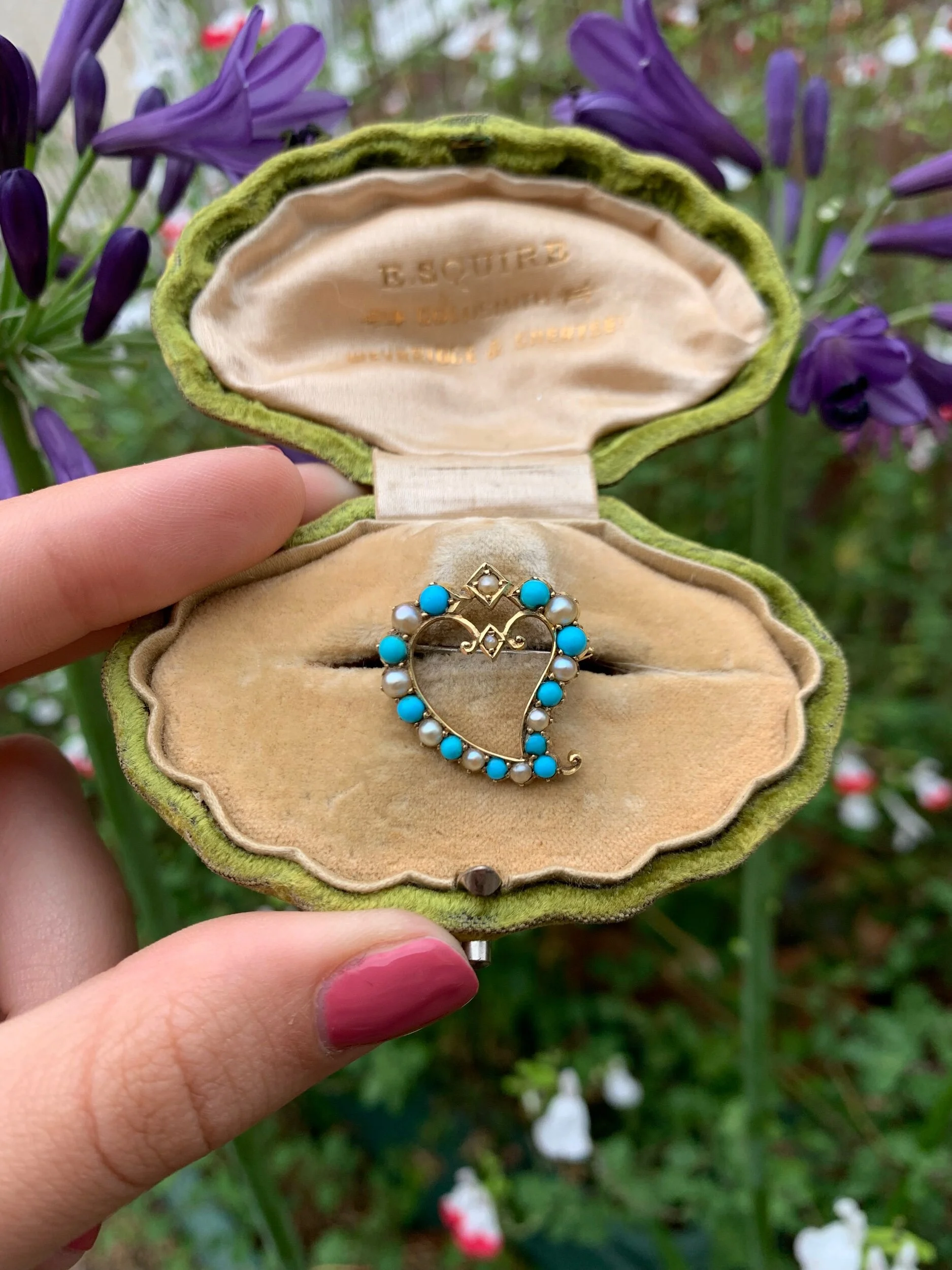 5049CD87-0544-4F77-82AC-95E98F107EC3