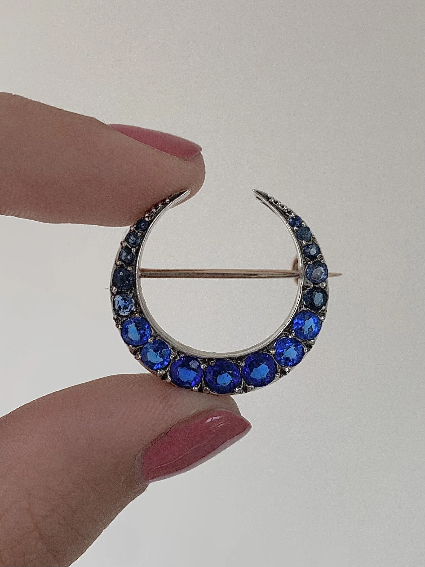 8985D827-9289-4E4E-BEBD-D3873DB95BBC