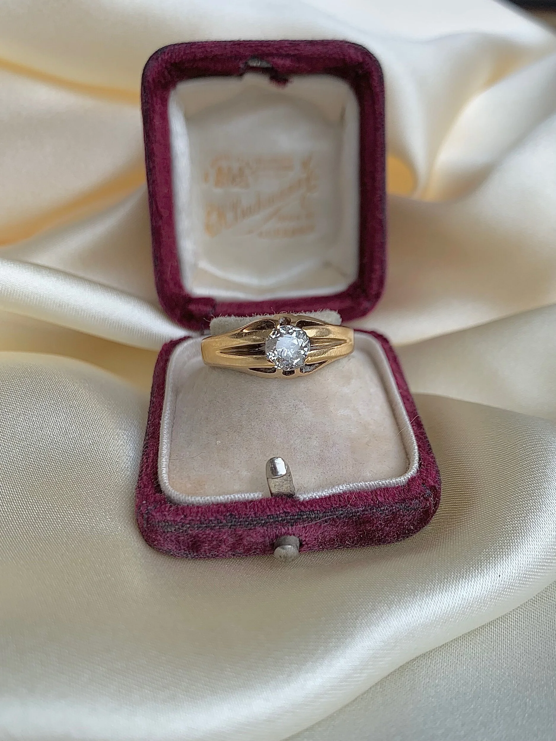 37774E11-0B7E-48BE-A86C-8896F551C721