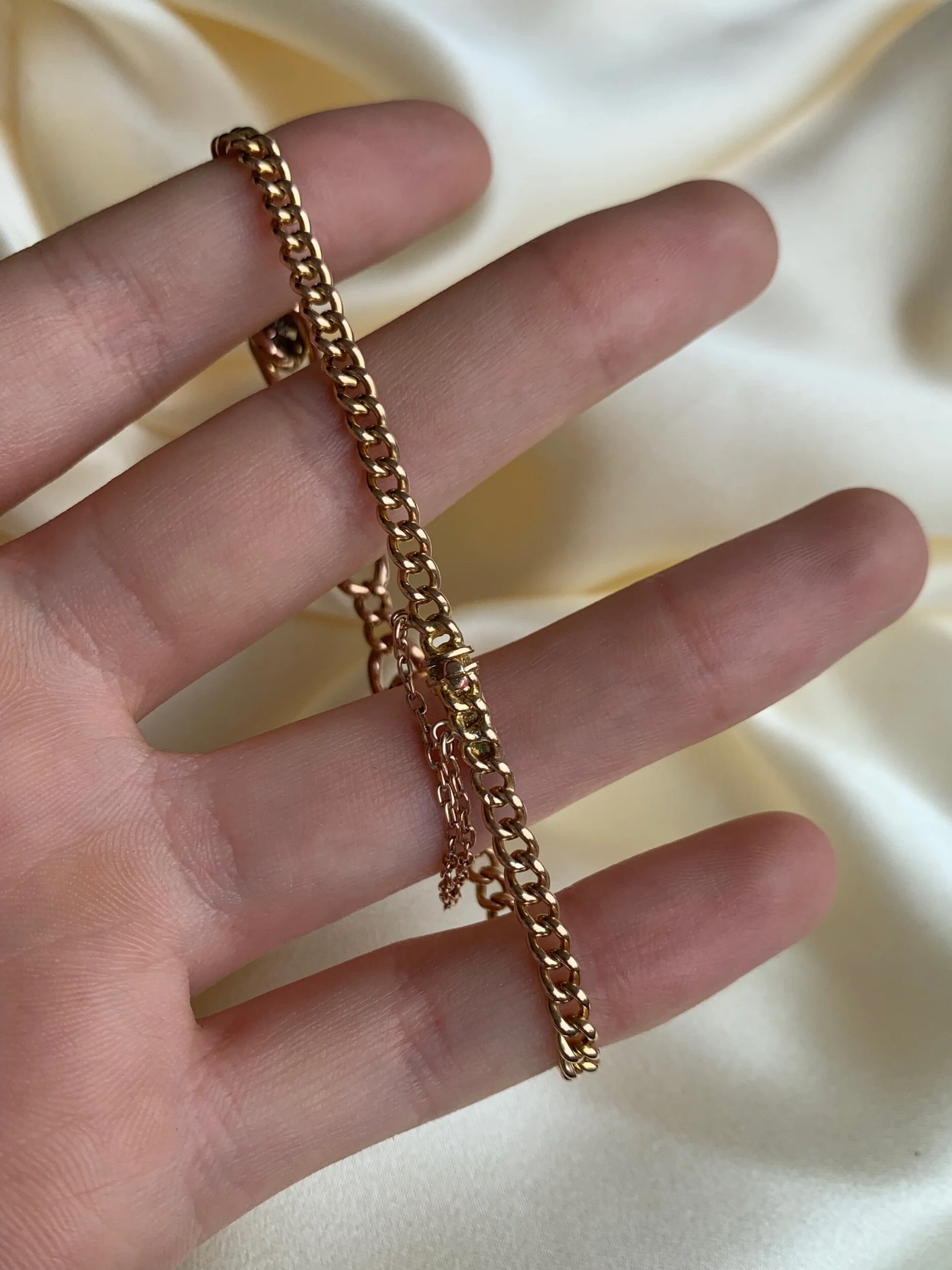 0BDE0C96-5B65-4FF2-82E2-66FB0BAECB43