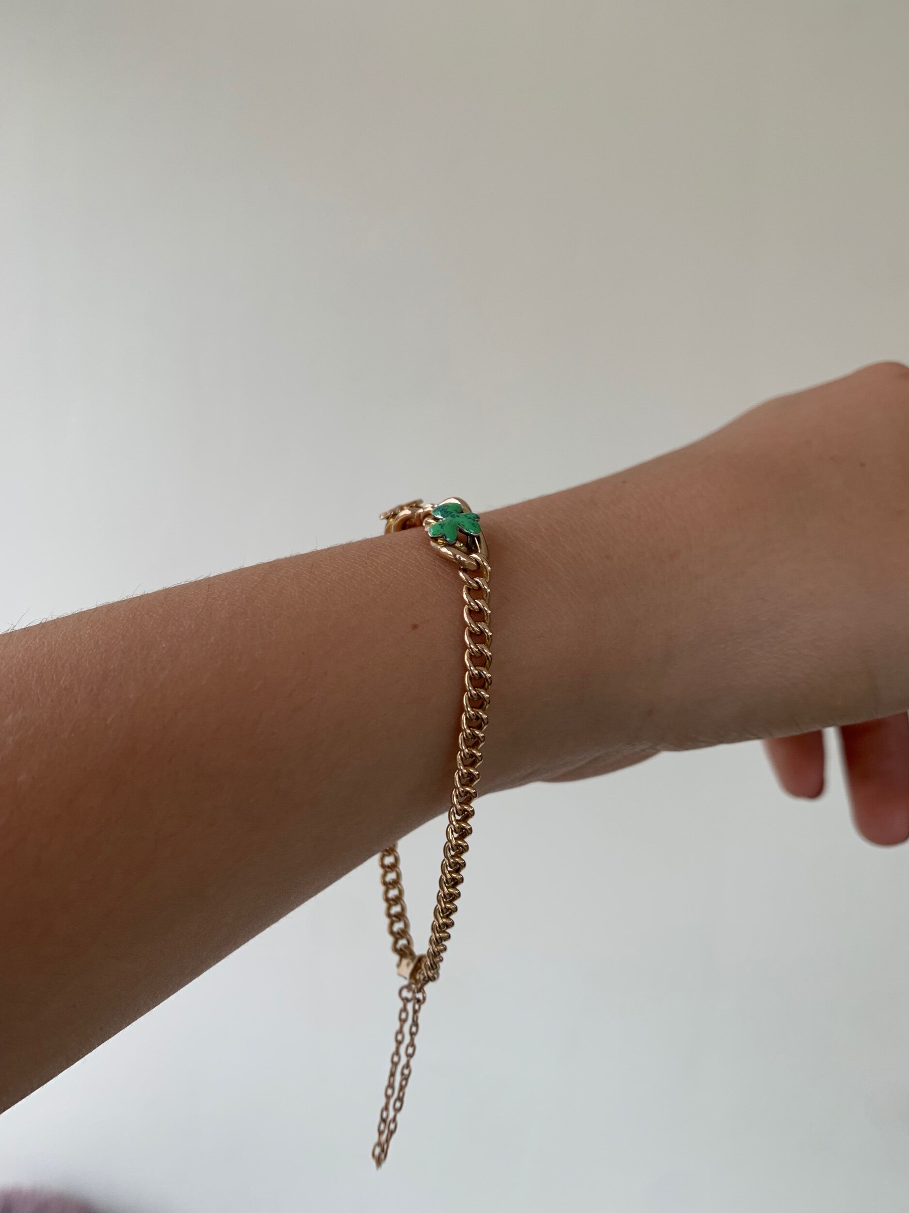 0C9FCDDE-DBB3-46EC-9211-0F97D2E63F88