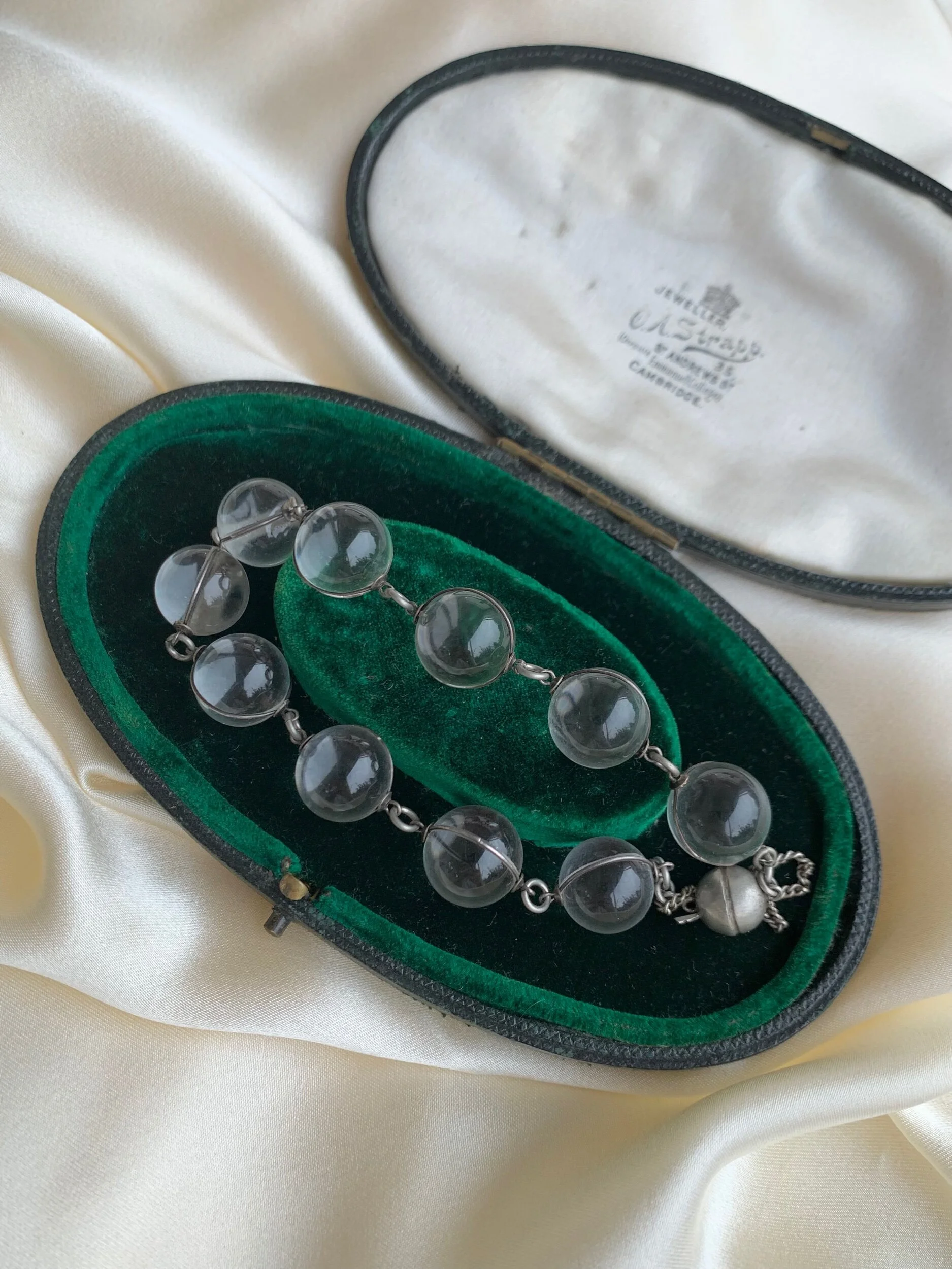 ABFD4318-1C9B-4C0B-8AAF-3985B1392694