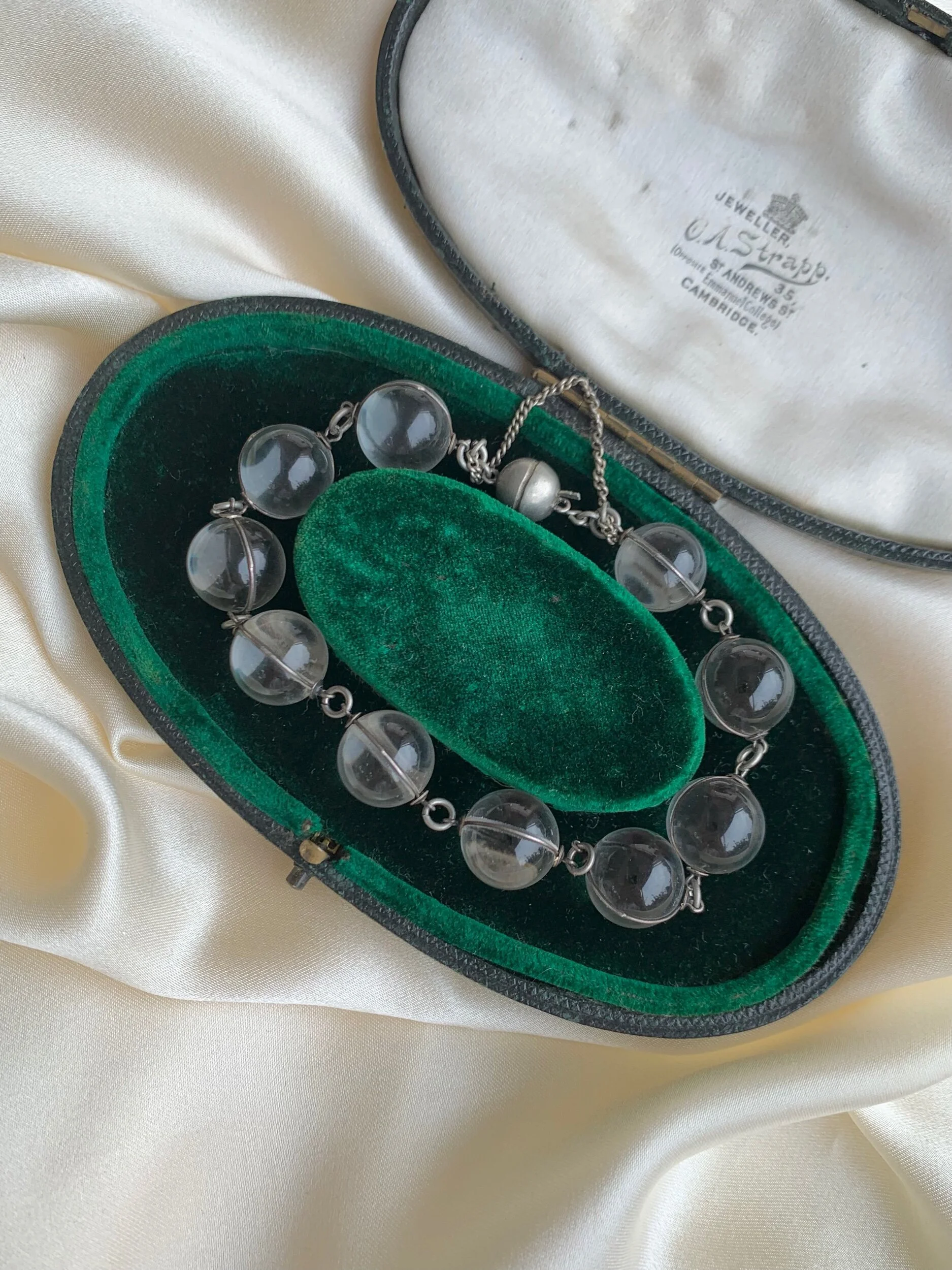 ED7B54C7-6898-420A-8EB7-651BEACC8D99