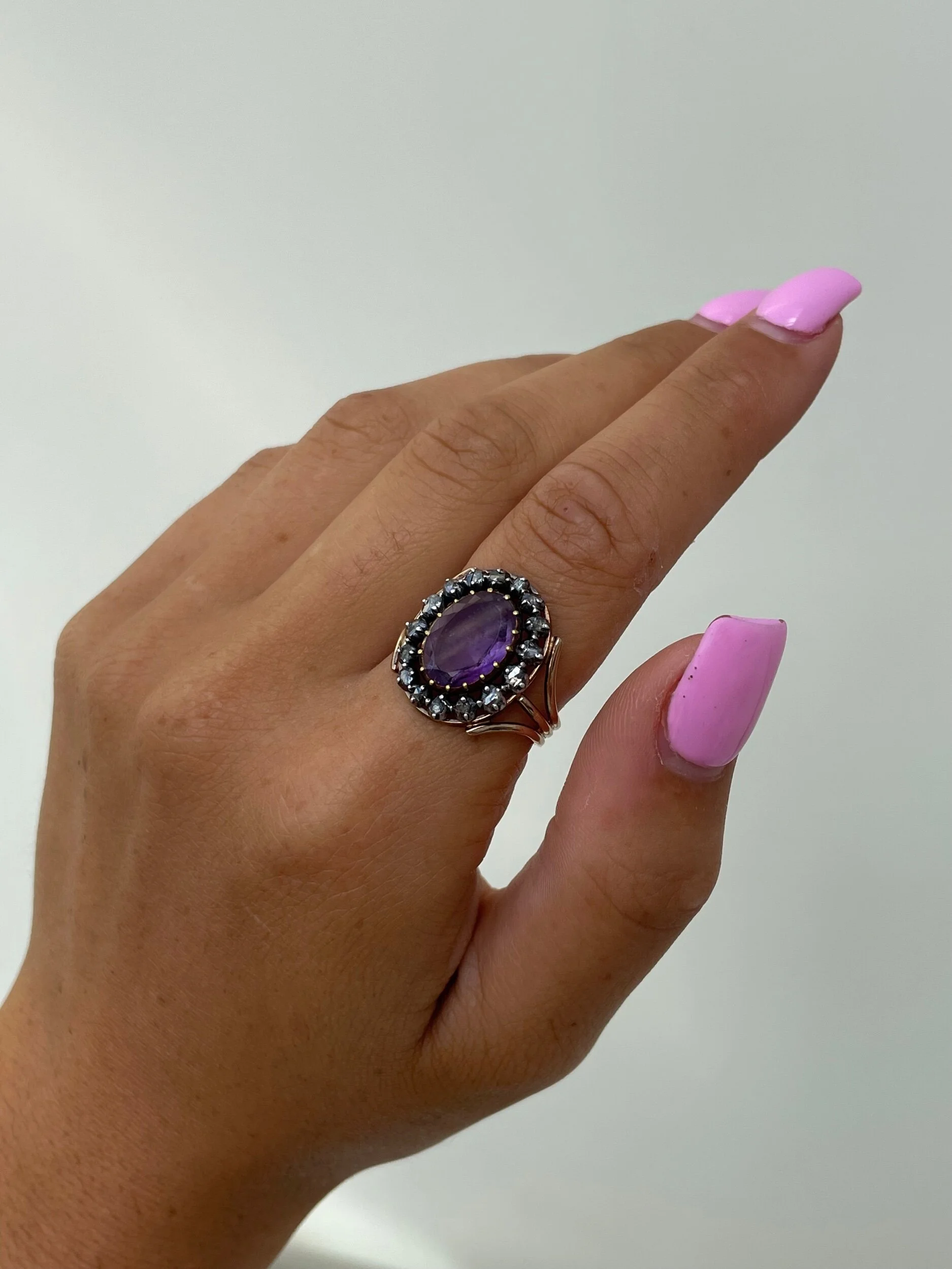 3DC9E45F-1B98-4D0F-9089-156156E12A15