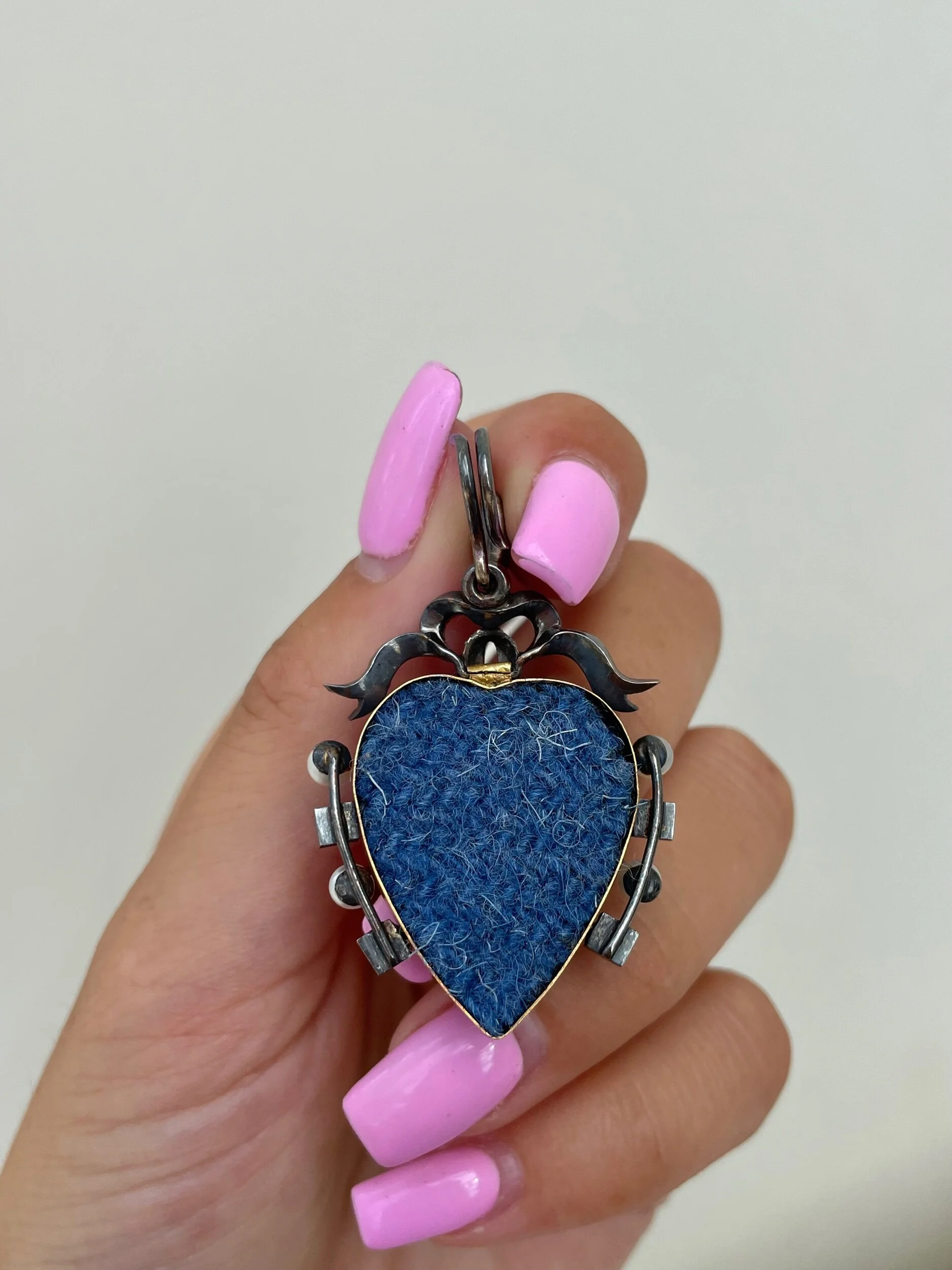 73C32462-F6CD-43D9-87FD-C11CB269ED74