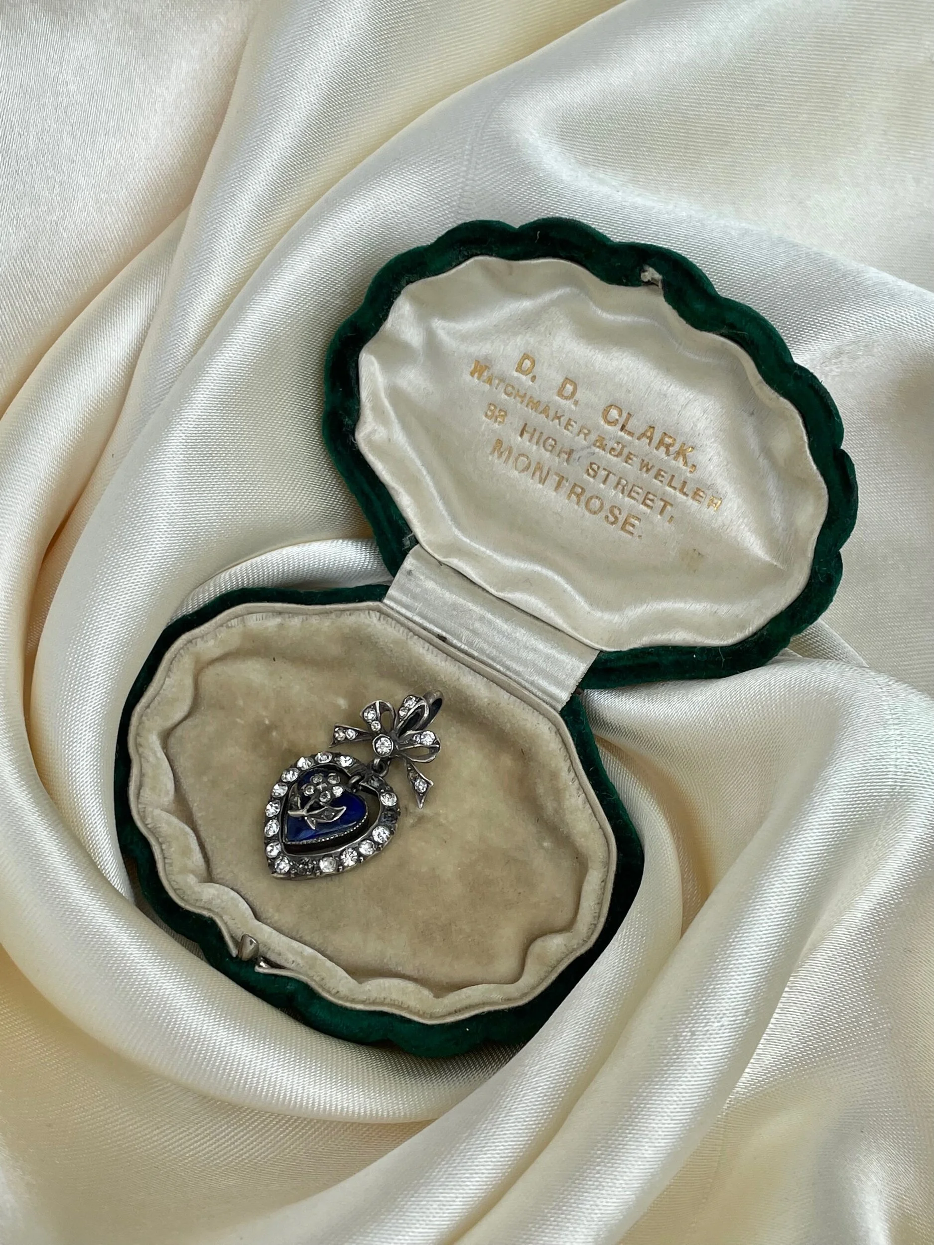 62BEEE68-D659-4578-B4C1-879480C231A5