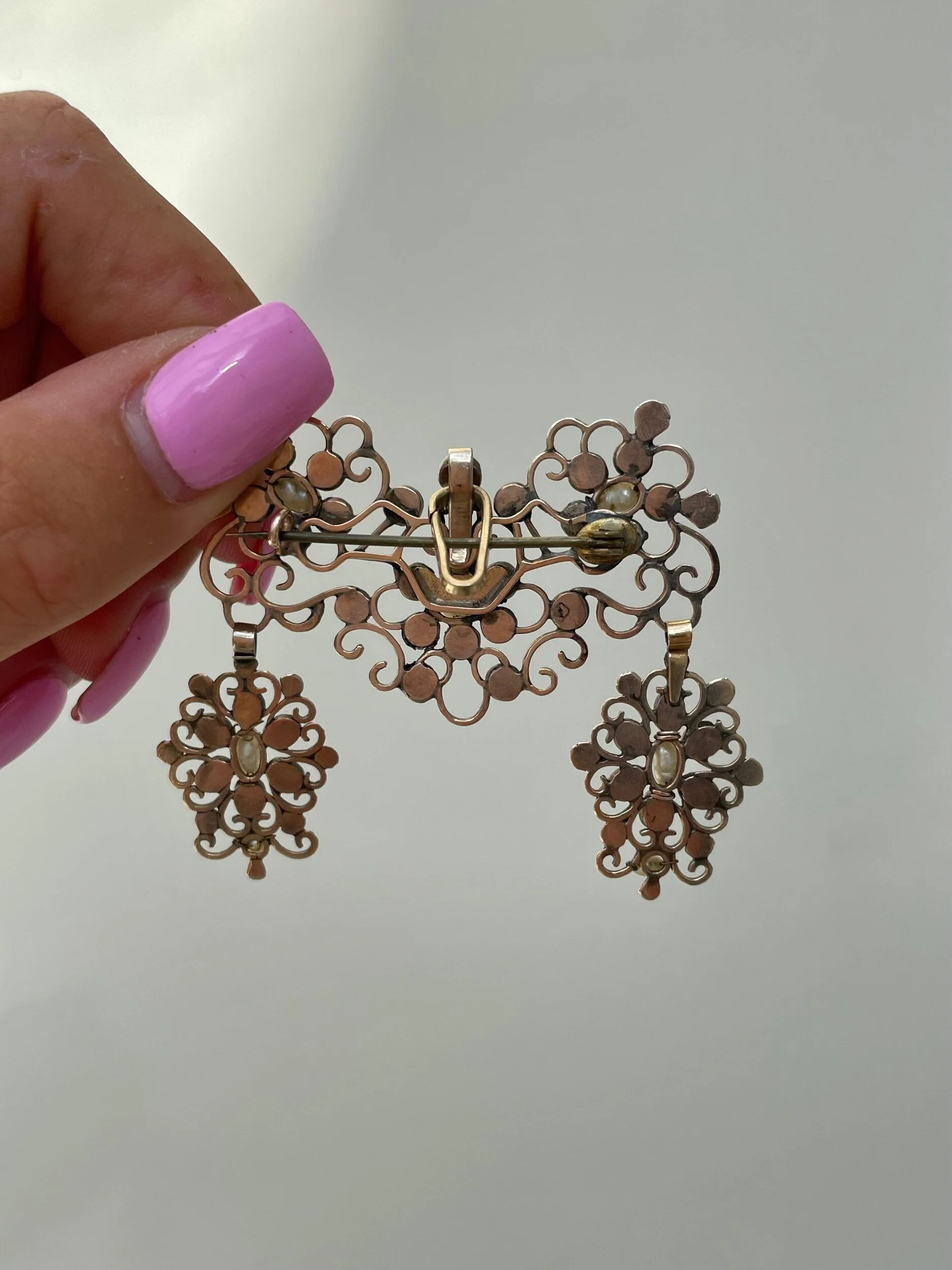 0A7EDB4F-85A3-40E1-96EF-CC2AAC6DFA60