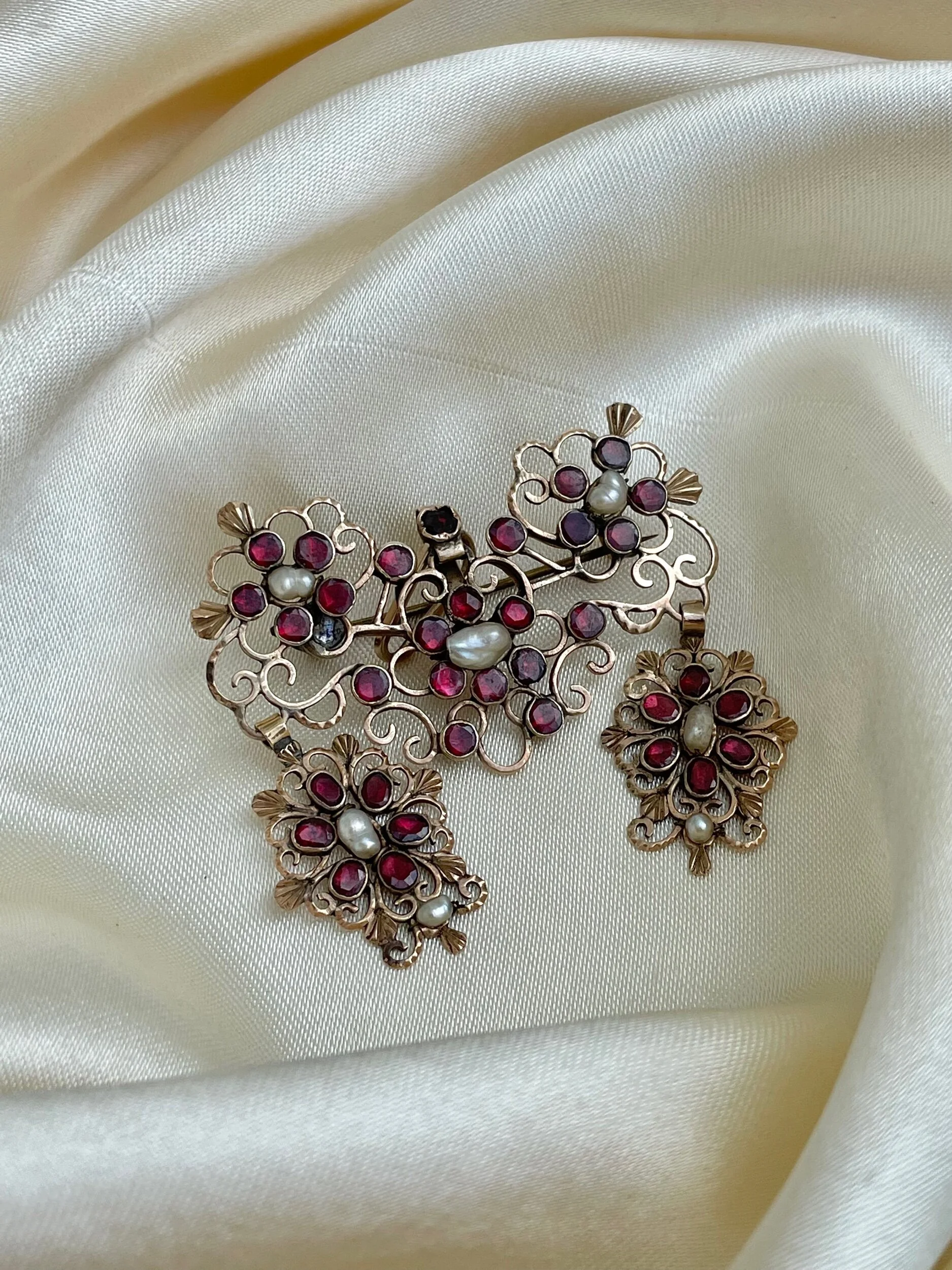 EE37A086-9AD8-4F1F-87BB-30F9CCA731B8