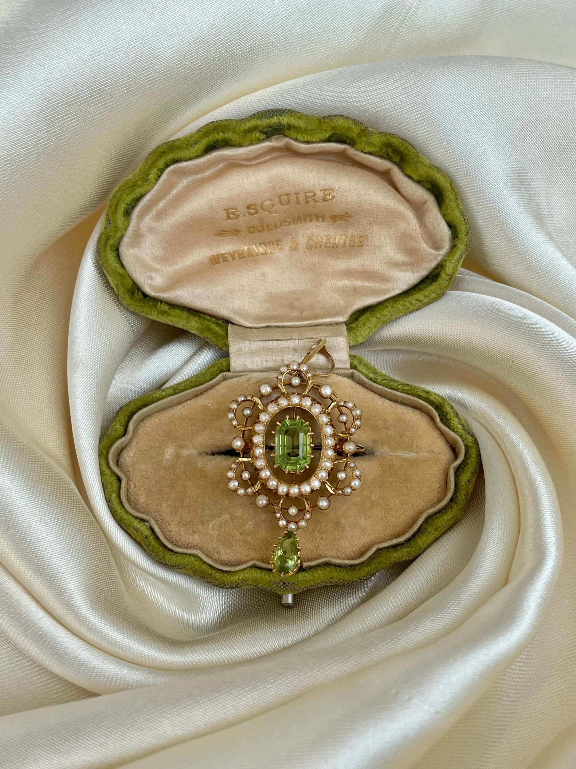 5148F945-0933-4B7E-A402-482FD81E8FAB