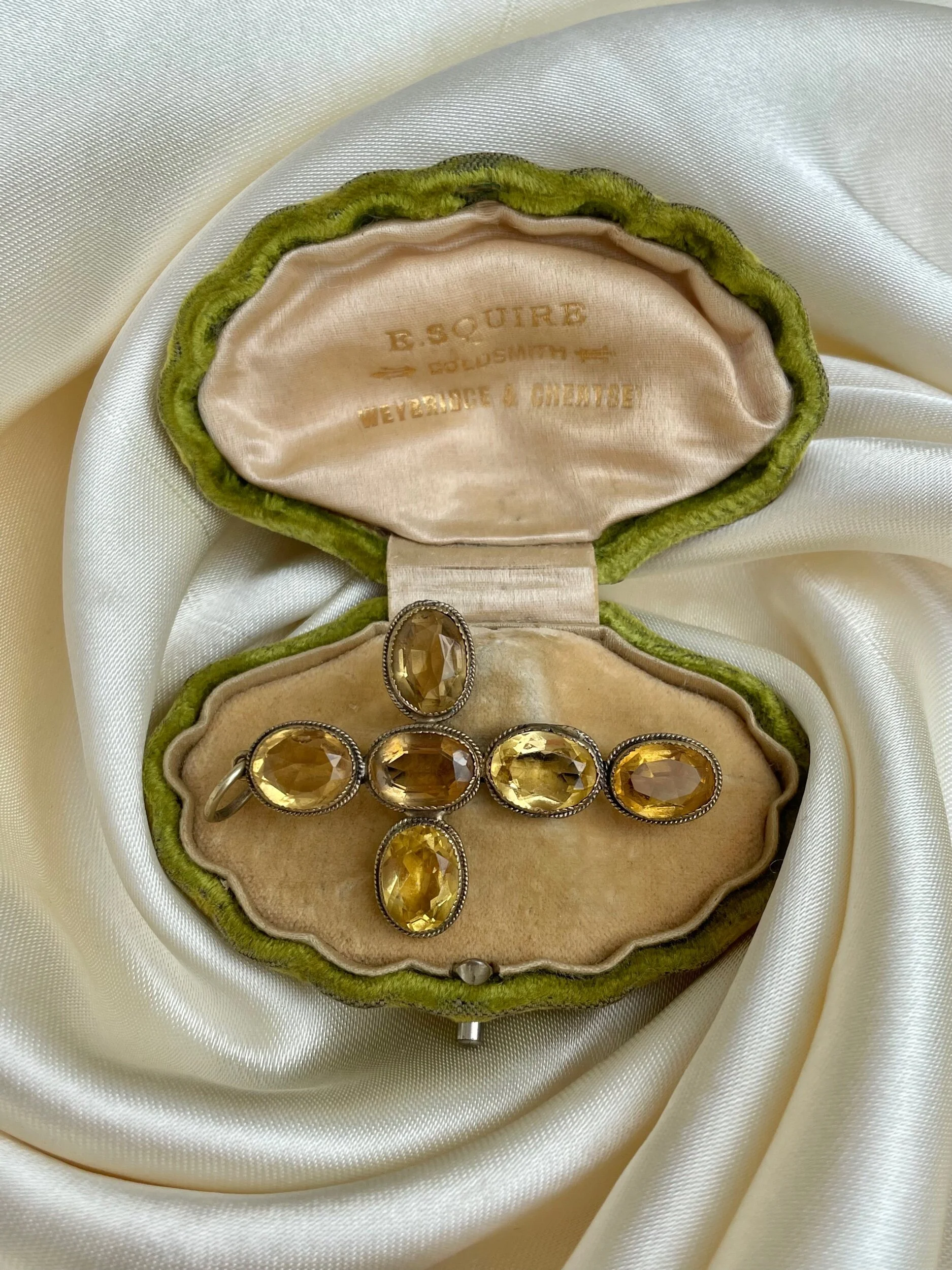 9DE965C7-450F-499A-BA0B-80EFBEE04C1D