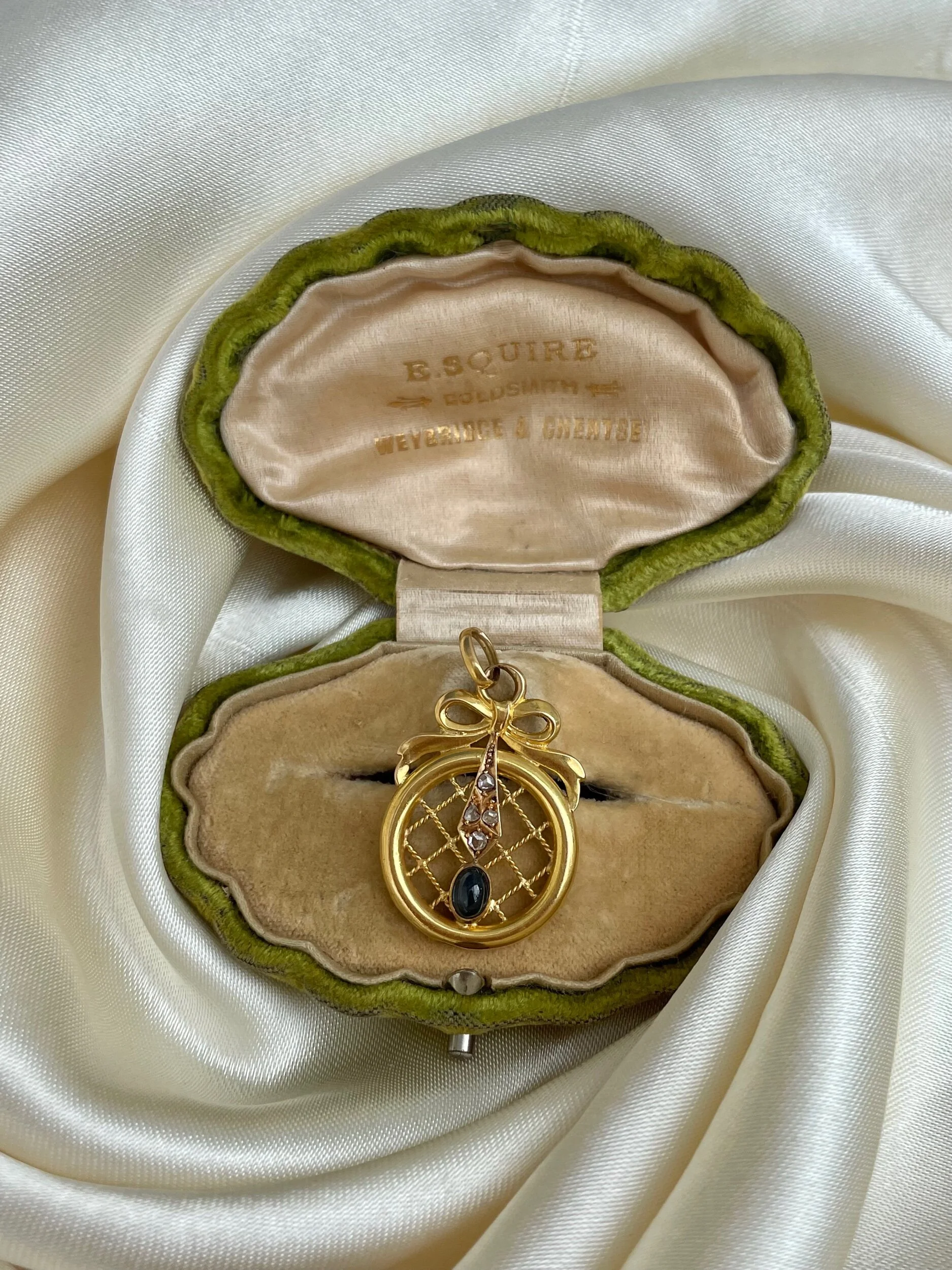 3CEE30B8-16B1-4D9B-BCDC-5D993F446627