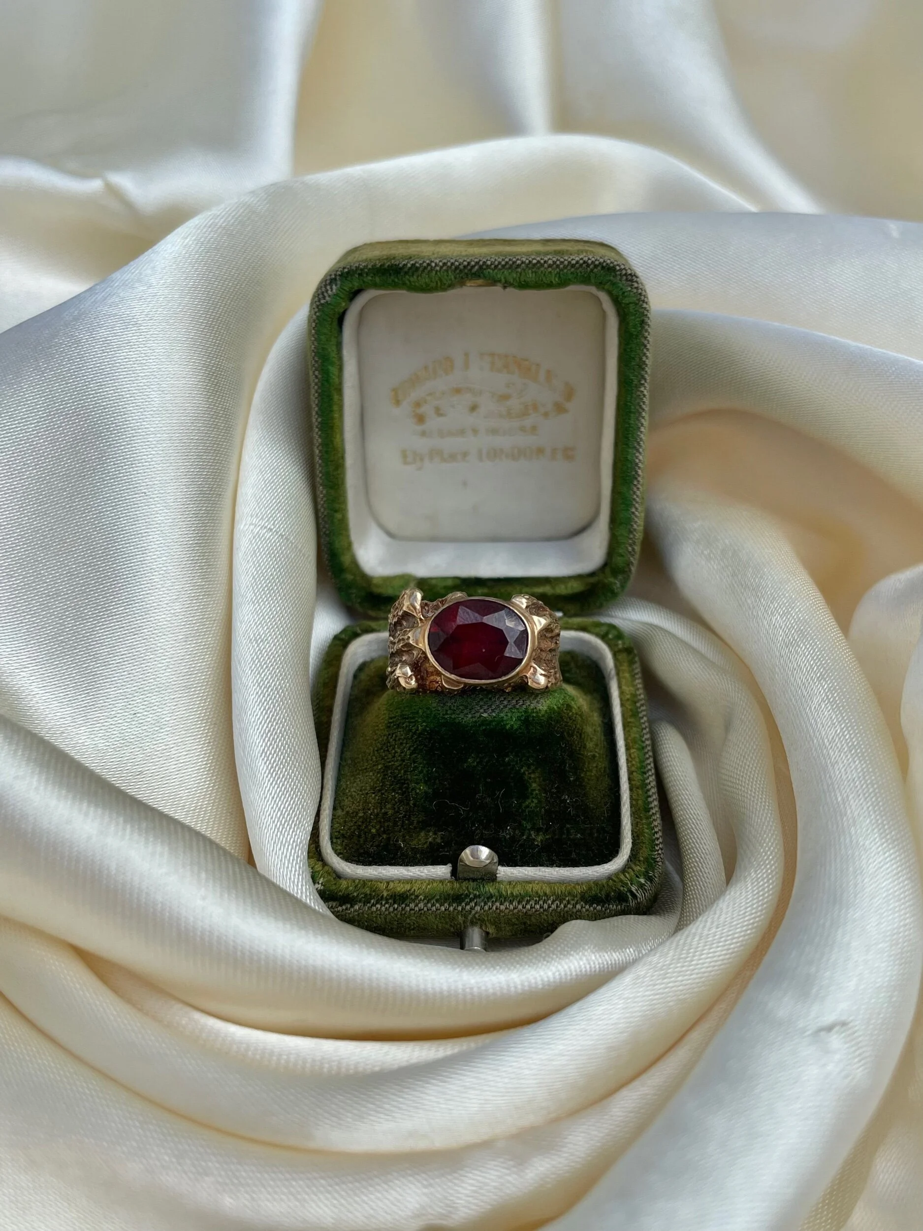 F194EF2A-AC96-4148-BBD6-C46DD9B84155