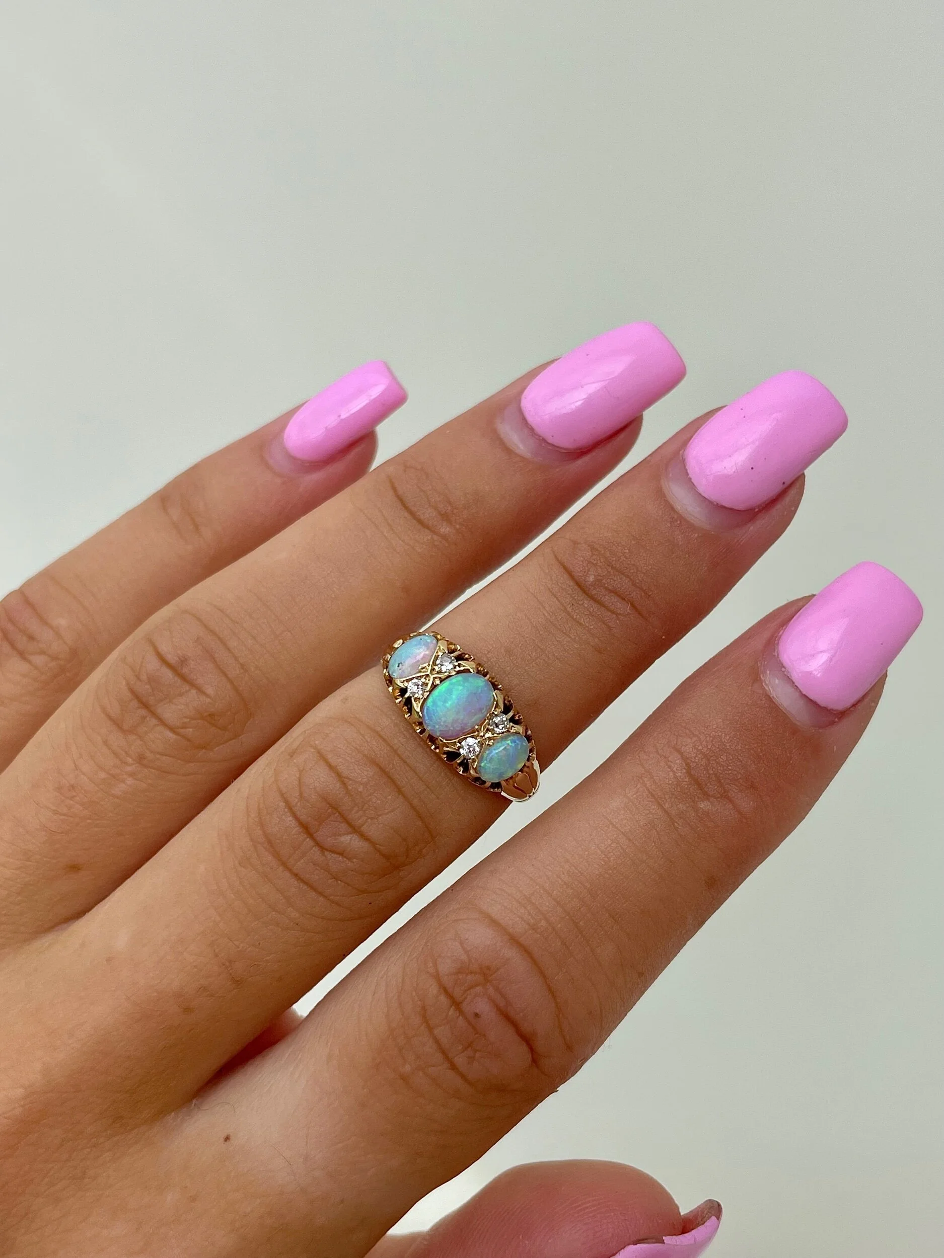 E1C49231-8EA6-4342-BB01-4803E0426ABC