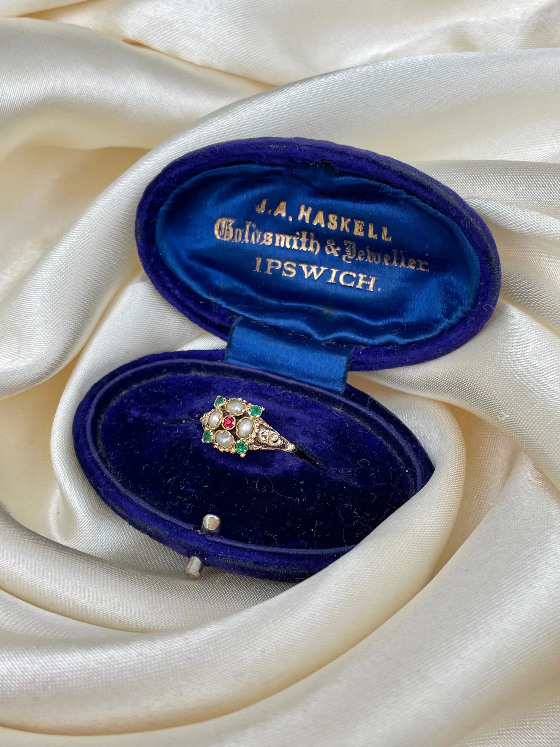 56230689-063A-4265-BC6F-5F636A98DEF7