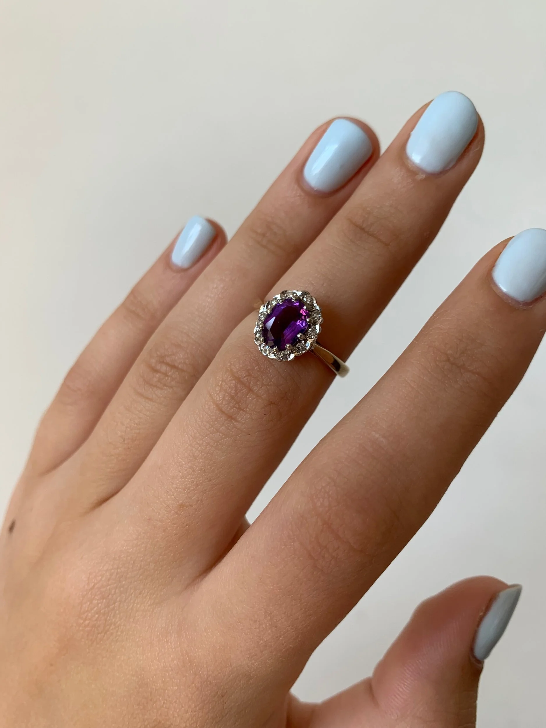 FAEFF1E5-0D4C-463D-A8D5-ABD30D857729