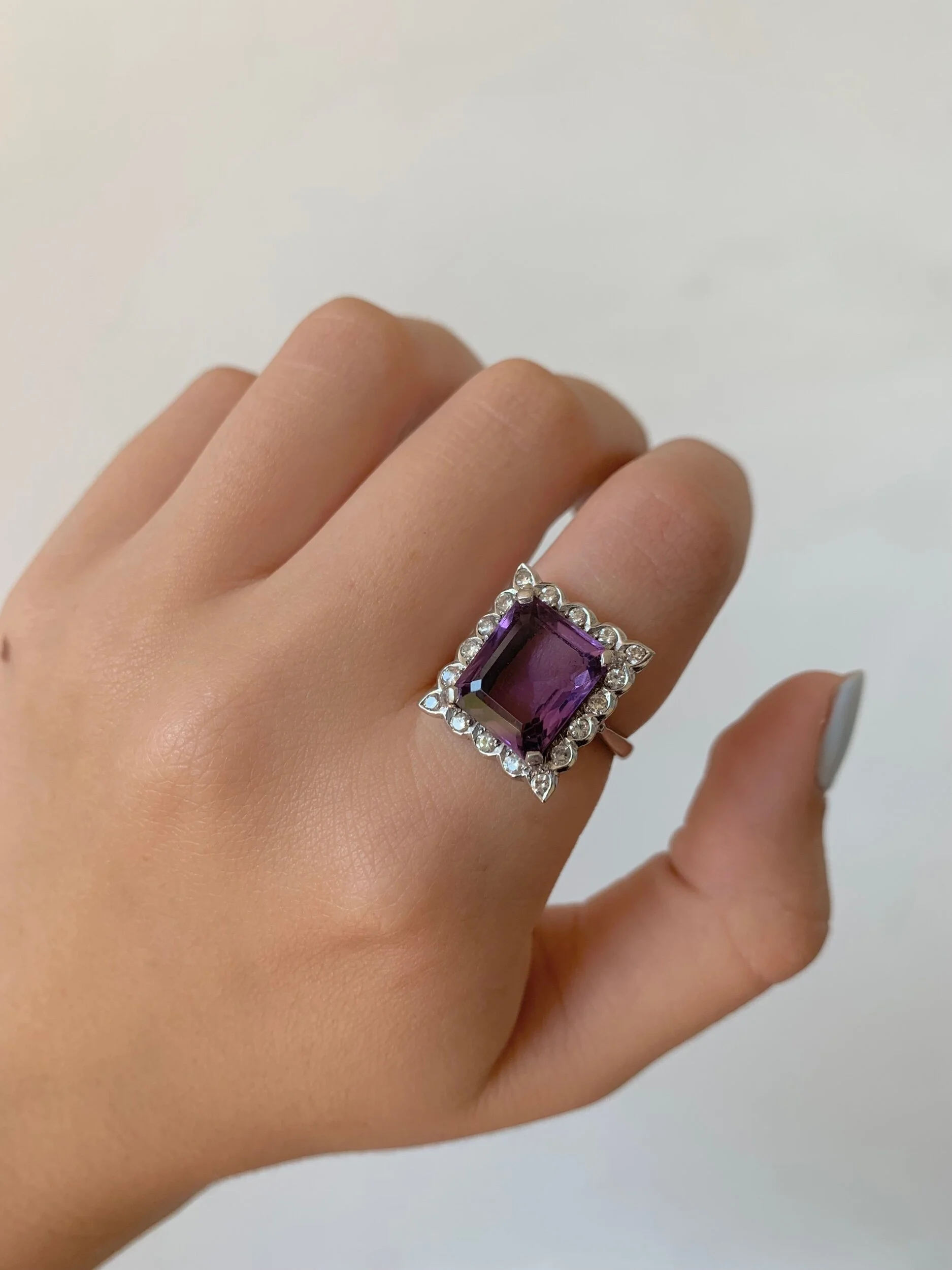 BA6C6D54-FE6B-4BEB-84AB-656F0ABE6593