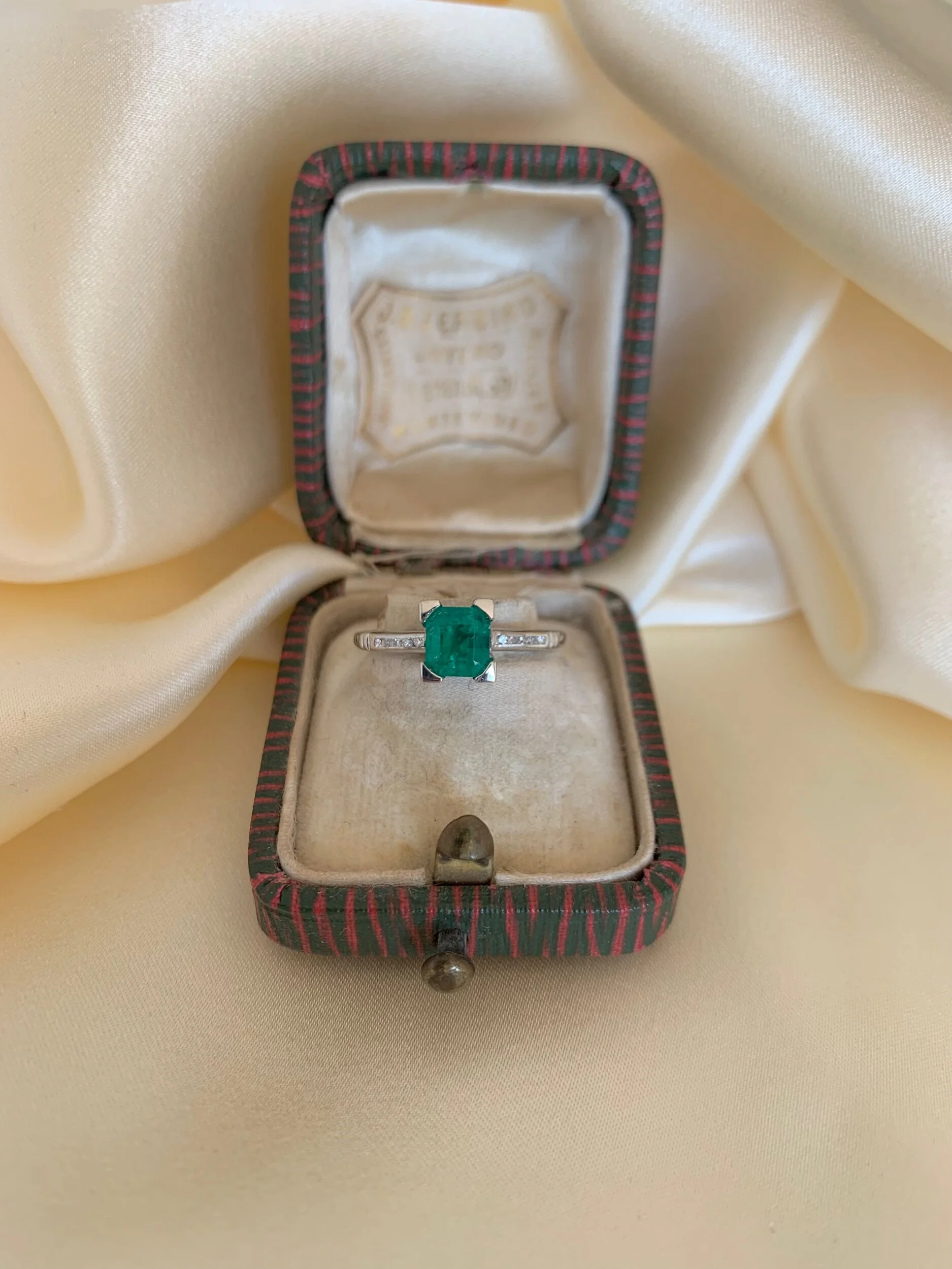 23E6F3CE-362B-427D-80E9-05D4B1F8225A