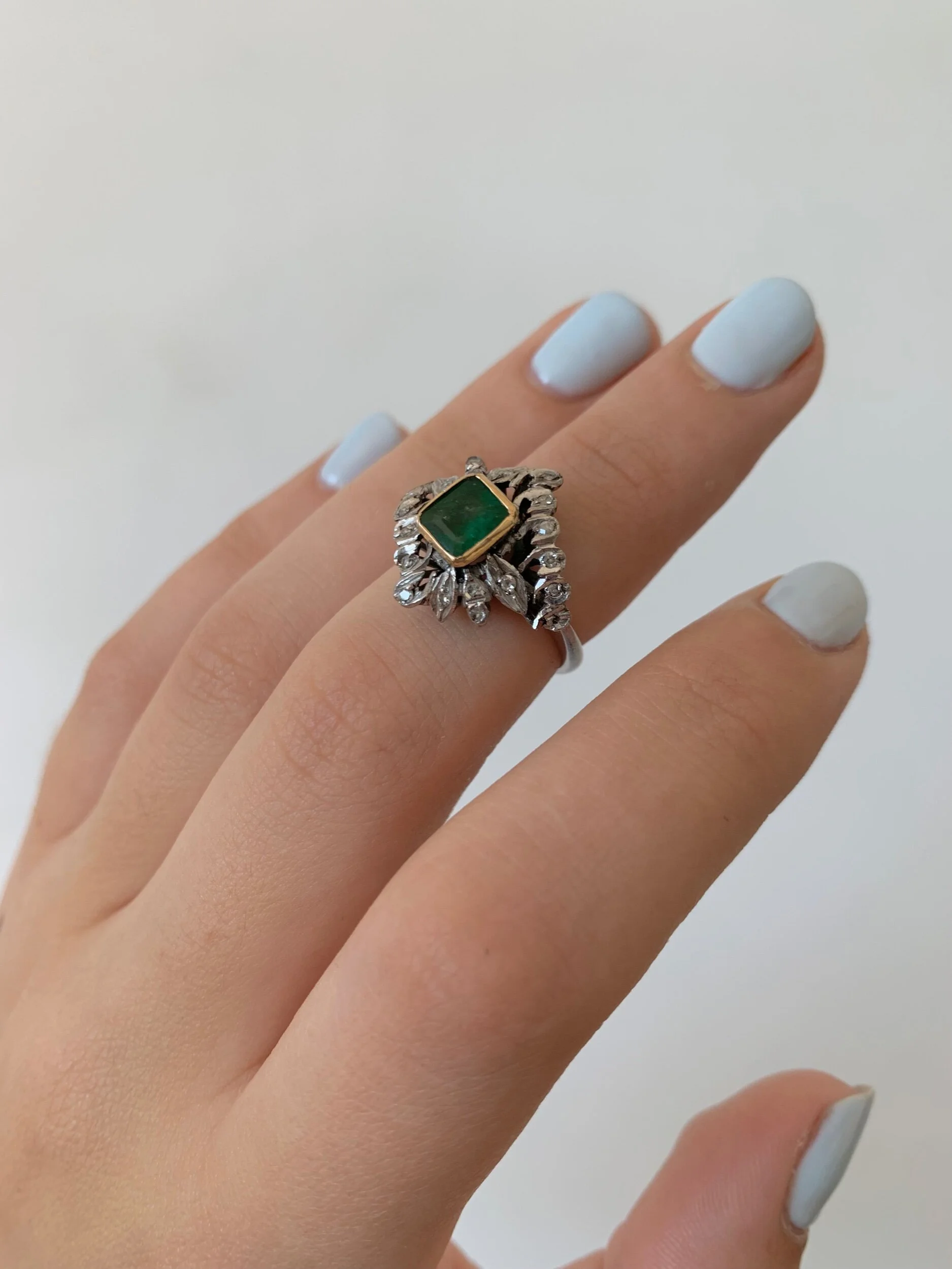 07F1ECF4-A2DA-4F58-89AE-277AB9A9276F