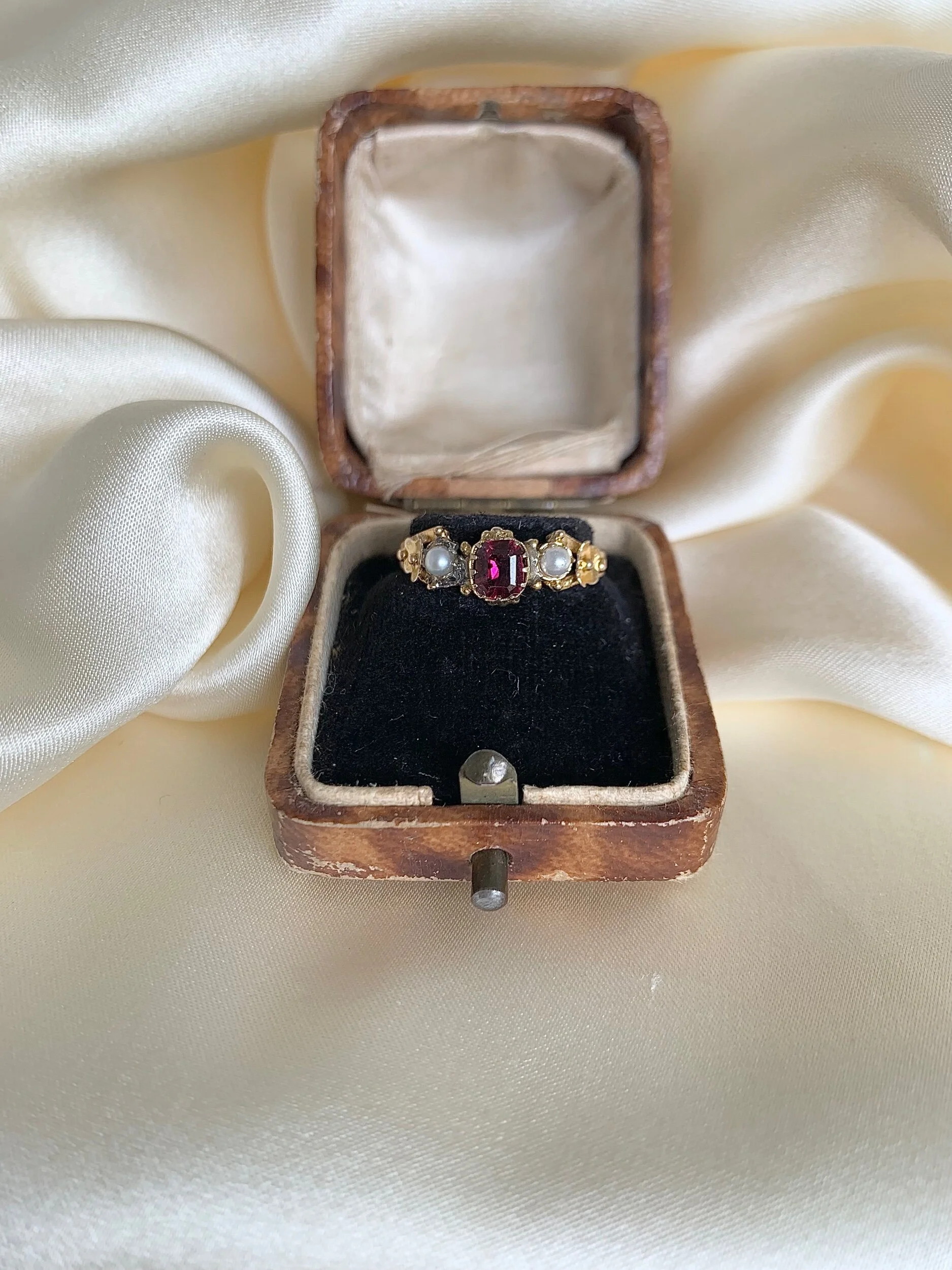 18AC60D4-D3B3-4DE0-926B-F861ED2C1D34