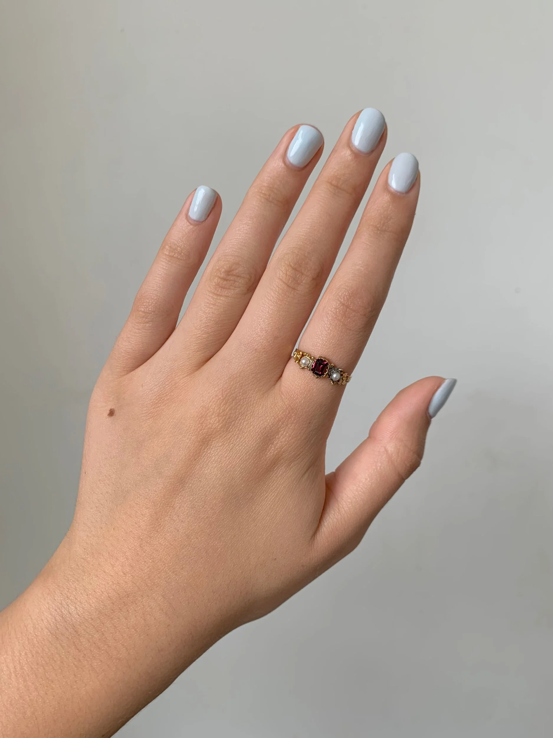 0D7A1B90-464D-44FC-B0BC-CD0E0C682ADC