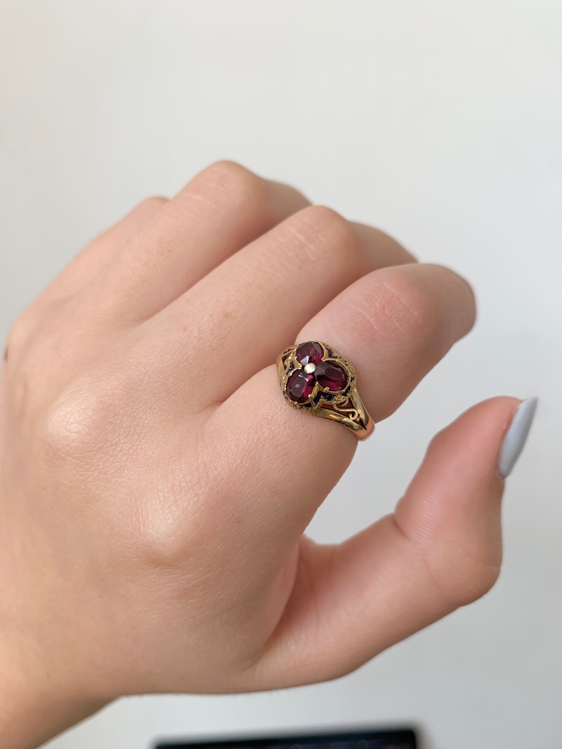 4EA6A0AE-45DF-47DC-9579-BED1E9A981D7