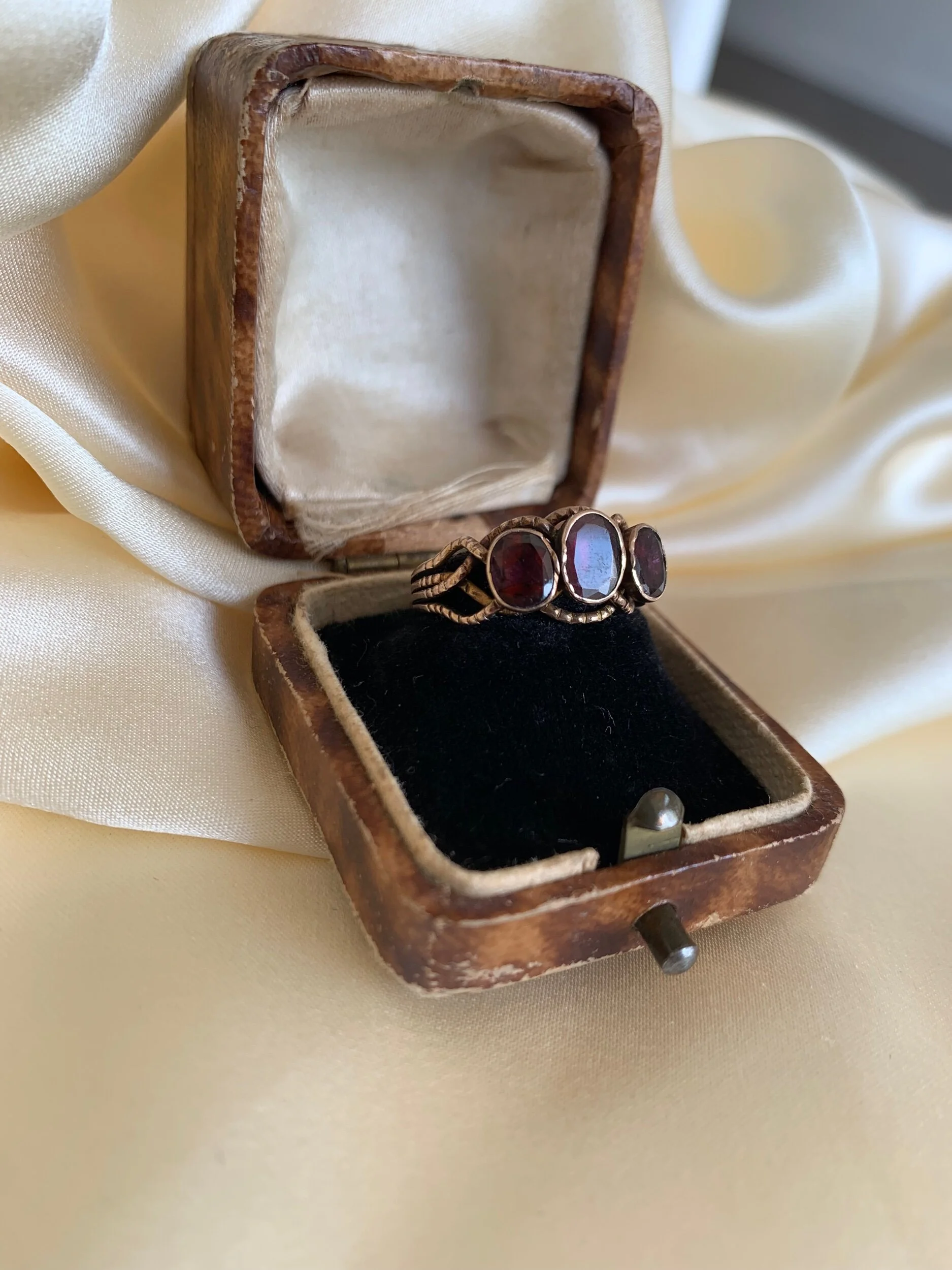 F414A30D-12CA-443F-B545-E1B2C9B188E4