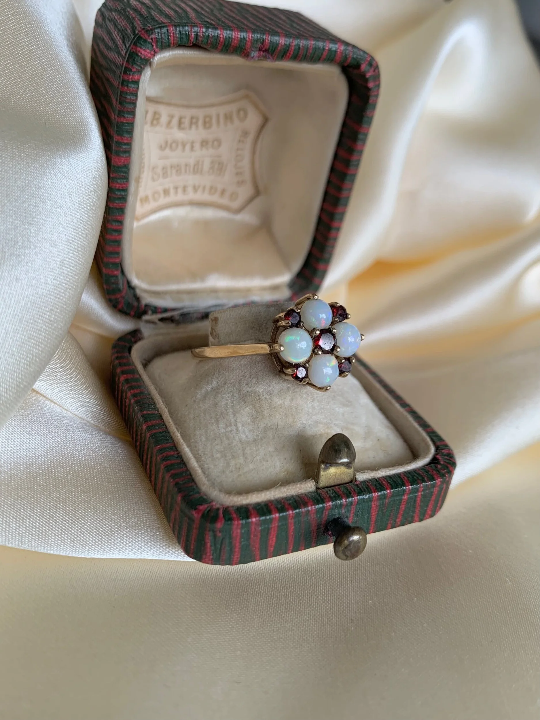 4BCEC59B-14A6-4CD7-81A7-A6A50E5C0FC5