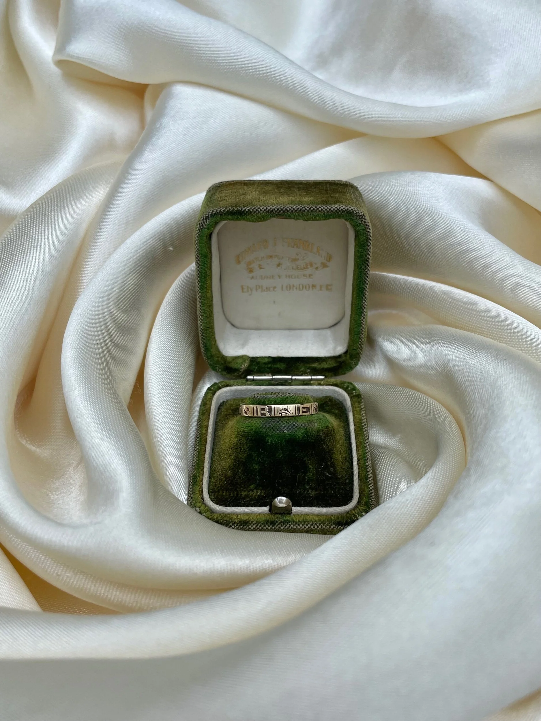 FC02ABF0-09EA-47FC-A746-D87FD3DEFCB0