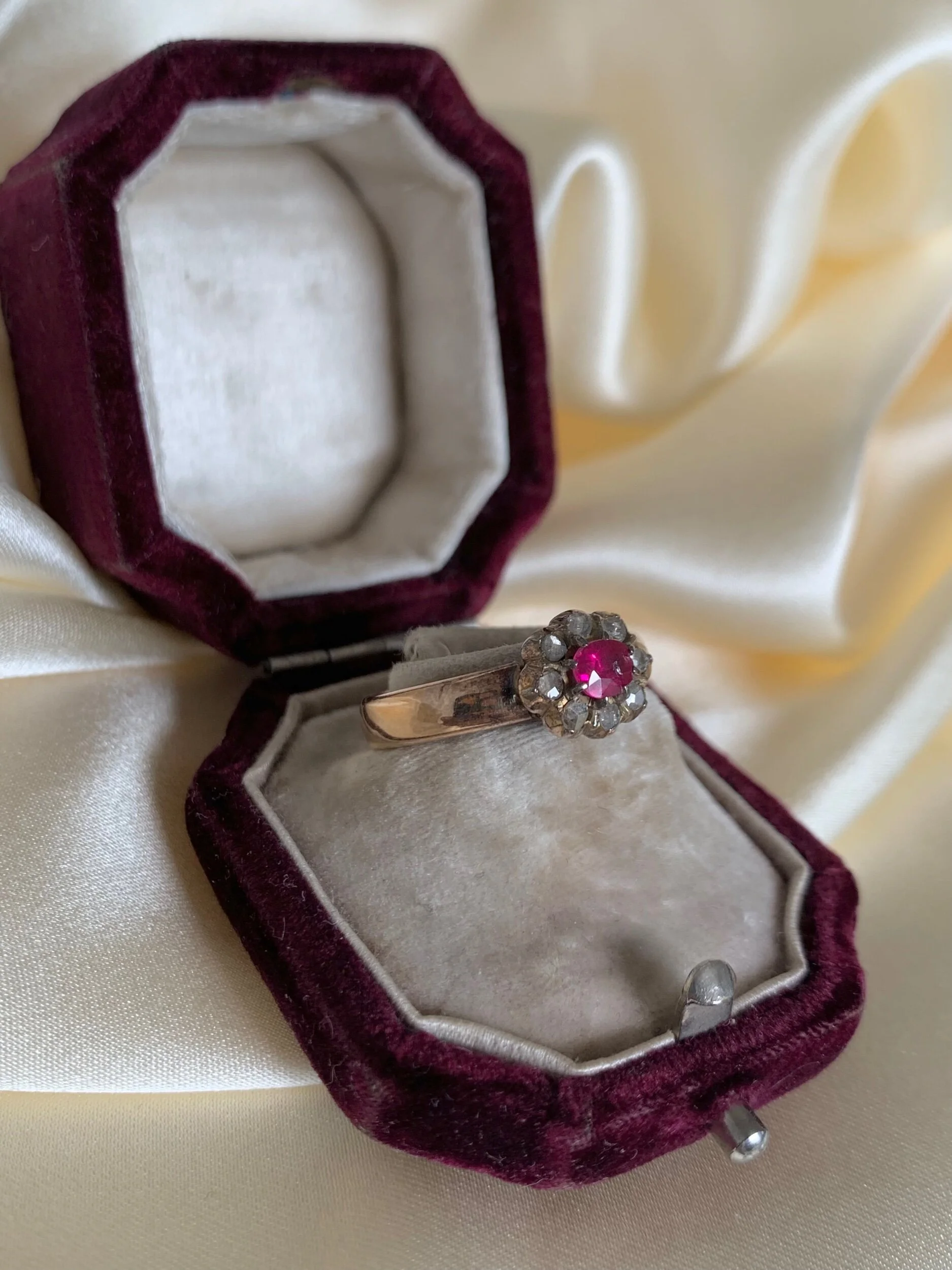 EFA19AC0-68C9-47DC-B756-CFDB6B2A9B26